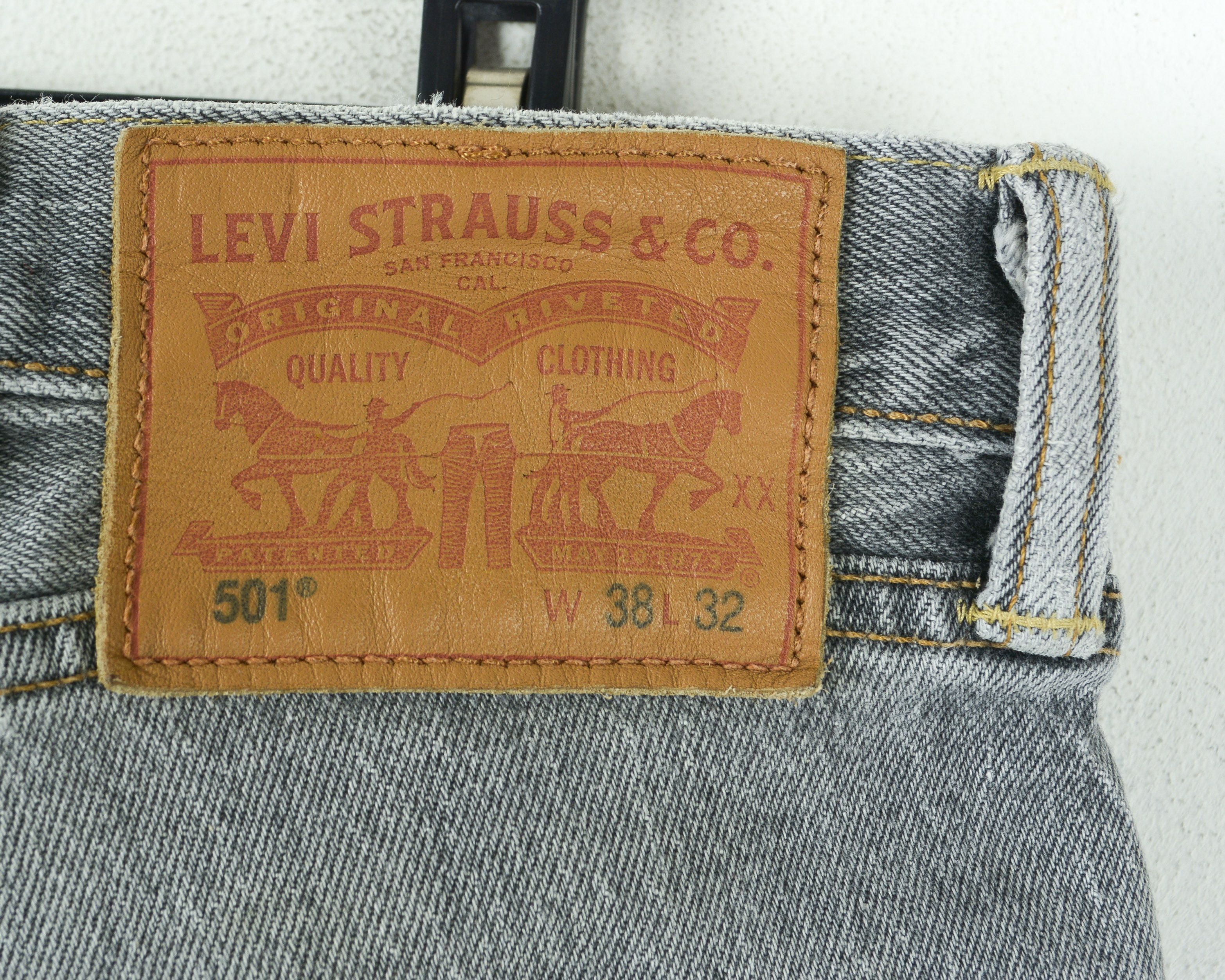 Levi's 501 Mens W38 L32 Regular Straight Jeans Denim Pants Trousers Size US 38 / EU 54 - 12 Thumbnail