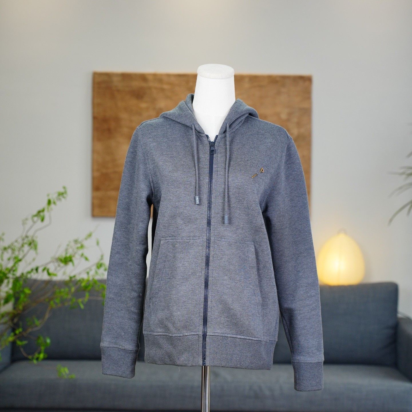 Louis Vuitton Louis Vuitton Gray Hoodie xs Men Size US XS / EU 42 / 0 - 1 Thumbnail