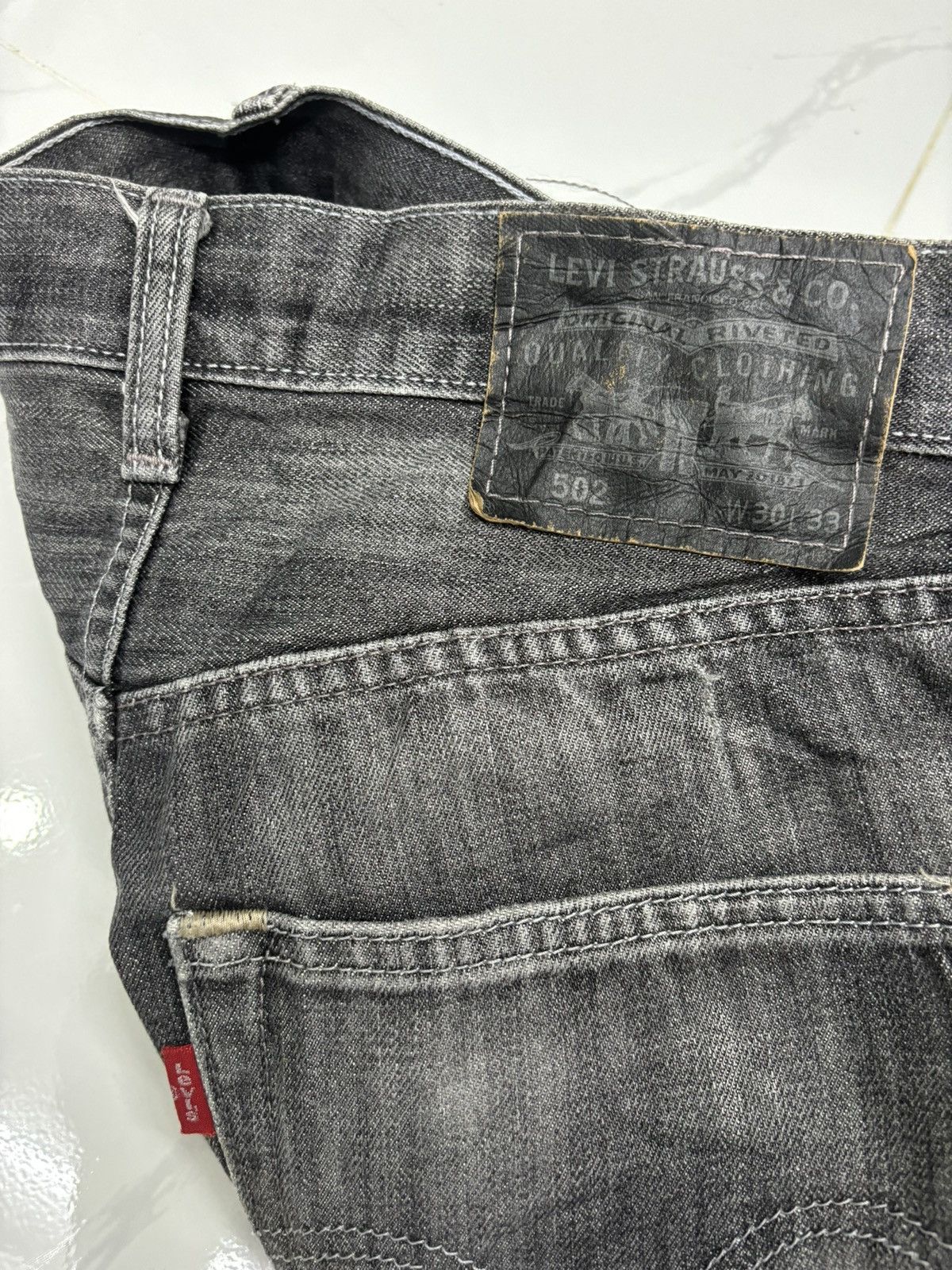 Levi's Vintage Levis 502 Black Straight Cut Distressed Denim Jeans Size US 30 / EU 46 - 10 Thumbnail