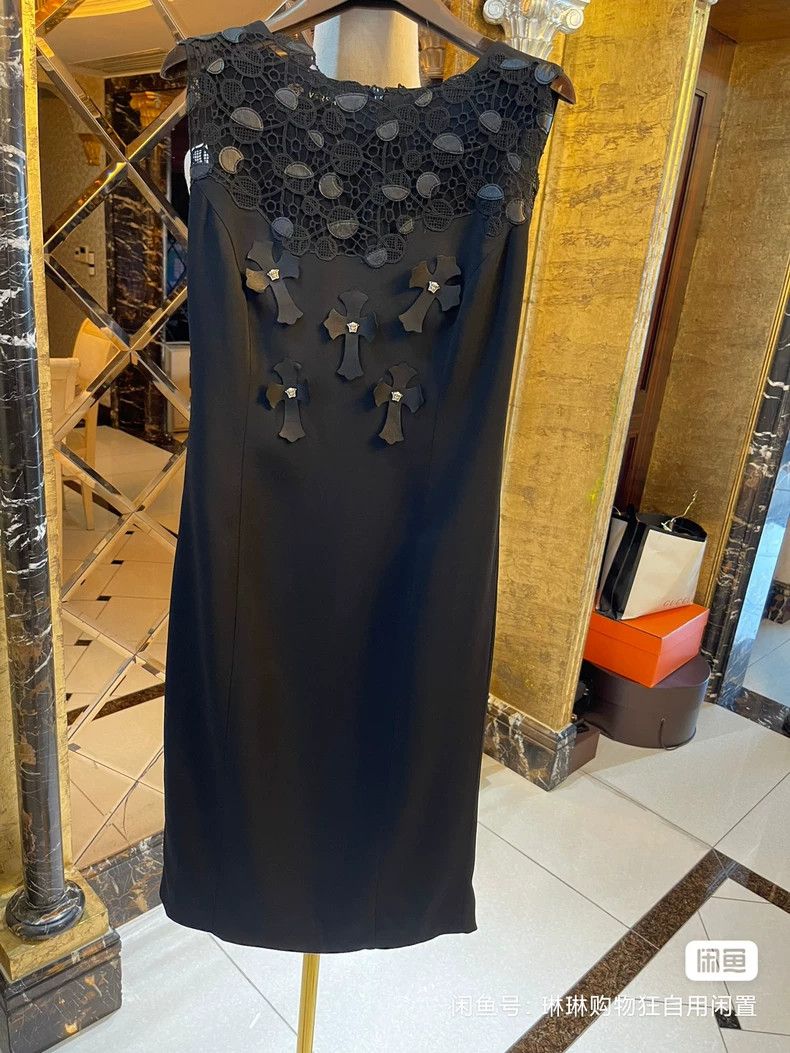 Versace Versace Lace patchwork Medusa cross heavy work dress Size M / US 6-8 / IT 42-44 - 2 Thumbnail