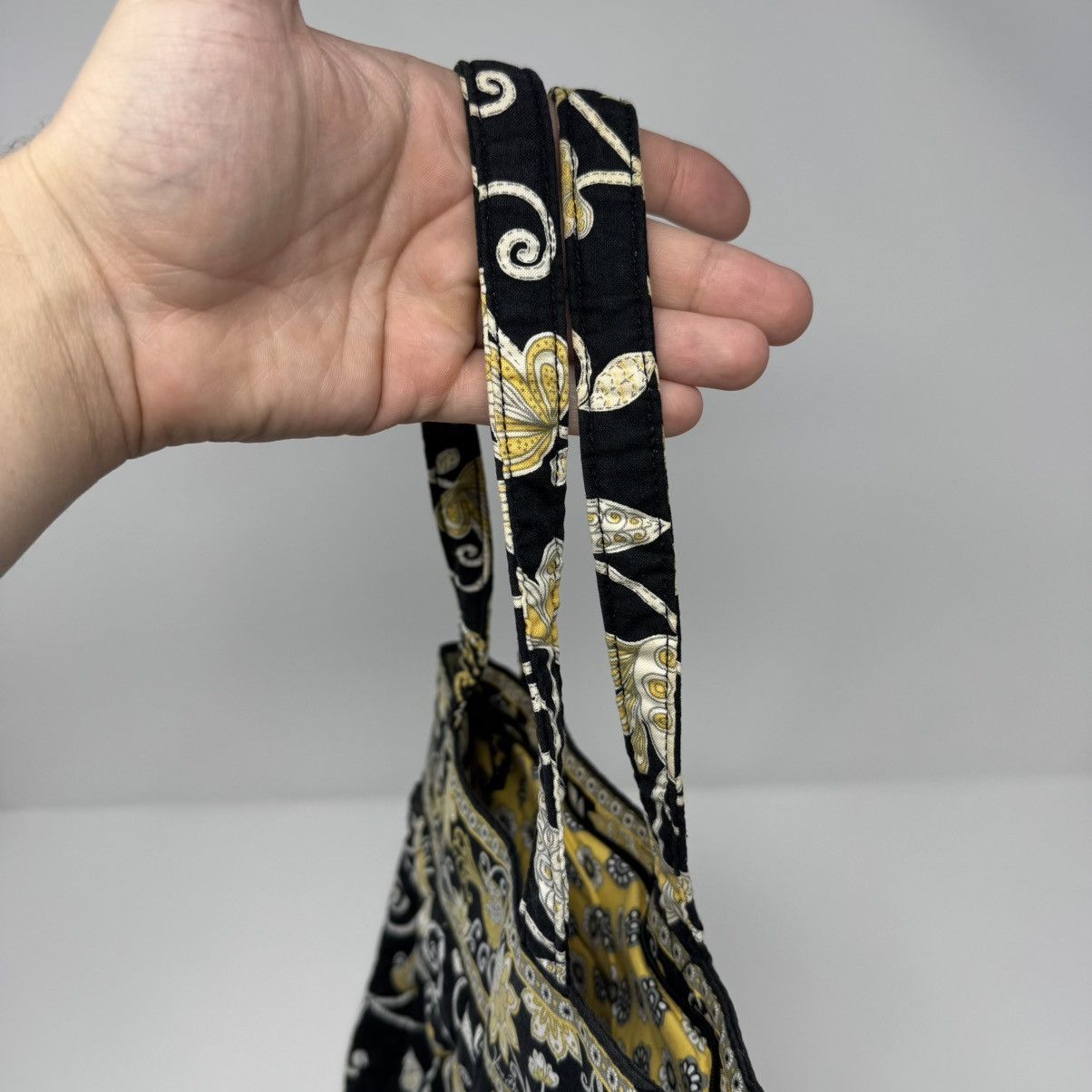 Vera Bradley VERA BRADLEY Yellow Bird Morgan Bucket Purse Zip Retired Size ONE SIZE - 6 Thumbnail