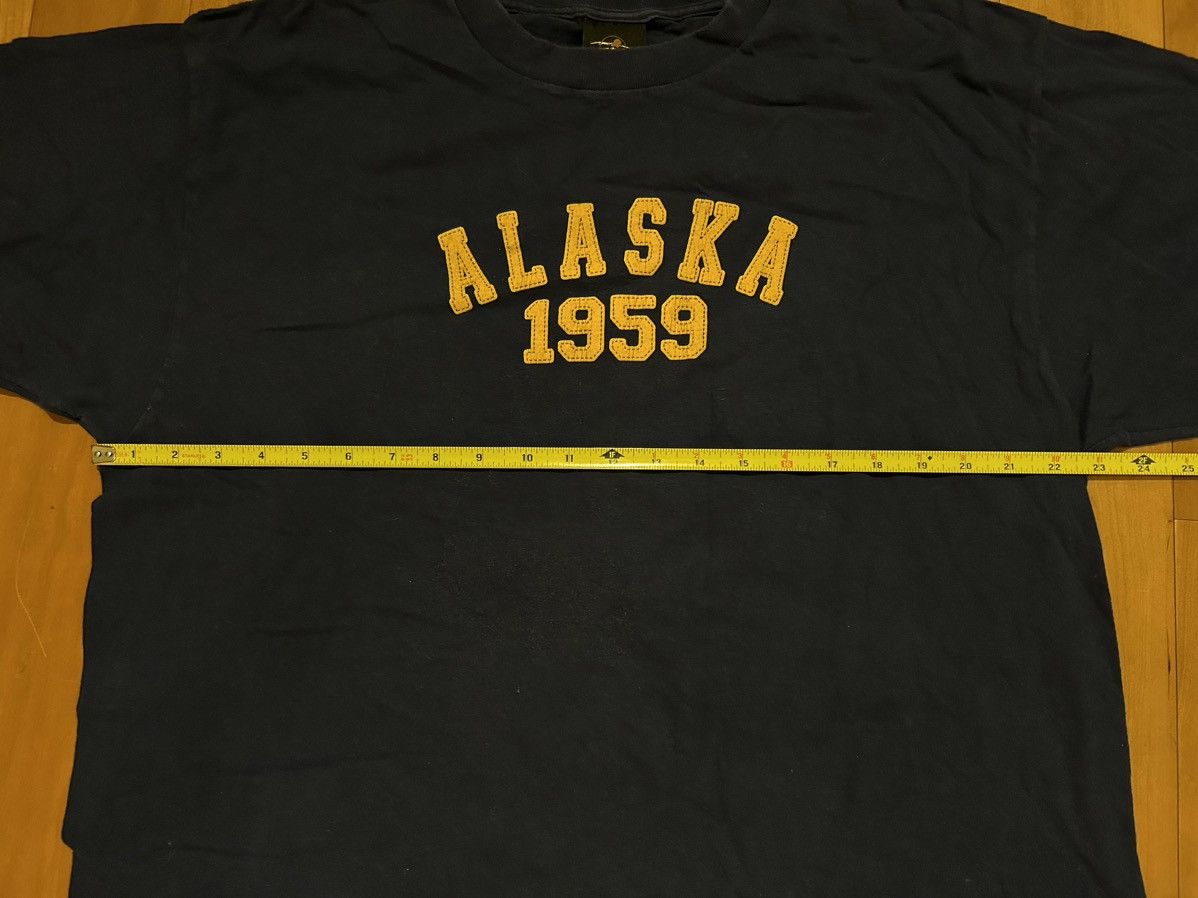 Vintage Vintage Alaska Tshirt Size US L / EU 52-54 / 3 - 6 Thumbnail