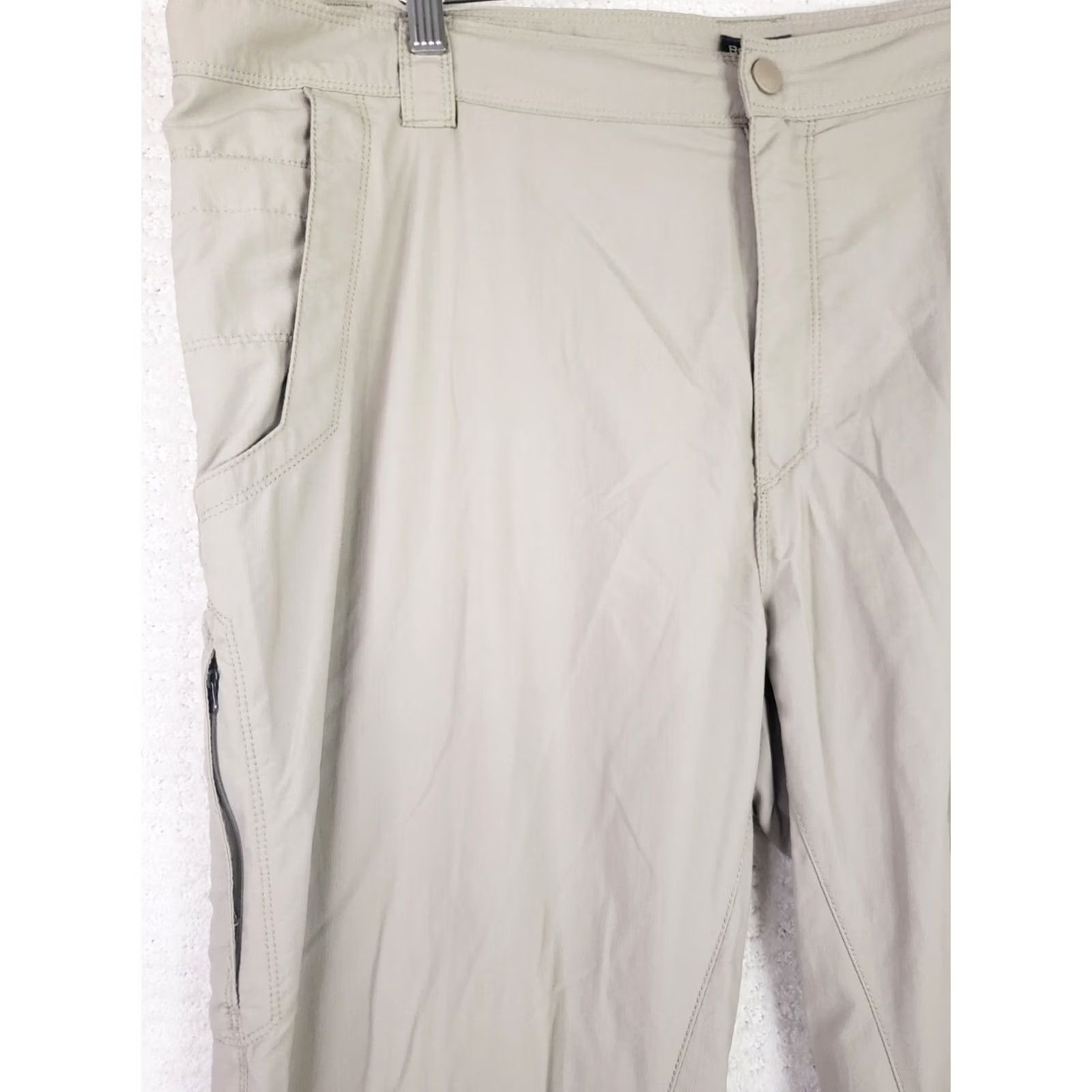 Royal Robbins Royal Robbins Pants Mens Size 42 x 30 Beige Solid Performance Tech Chino Size US 42 / EU 58 - 3 Thumbnail