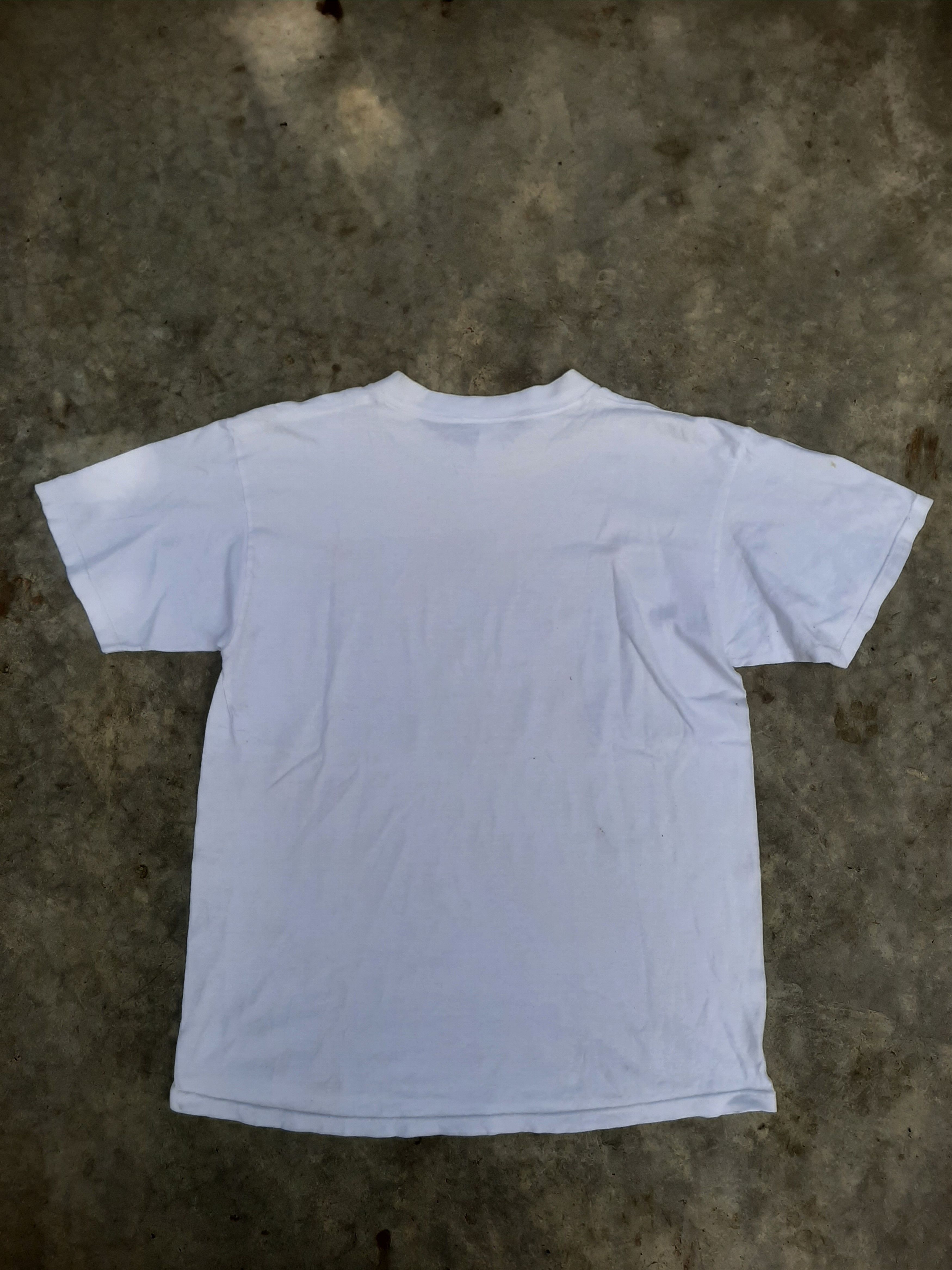 Vintage Vintage Ken Done Hawaii Fish art t shirt Size US L / EU 52-54 / 3 - 7 Thumbnail
