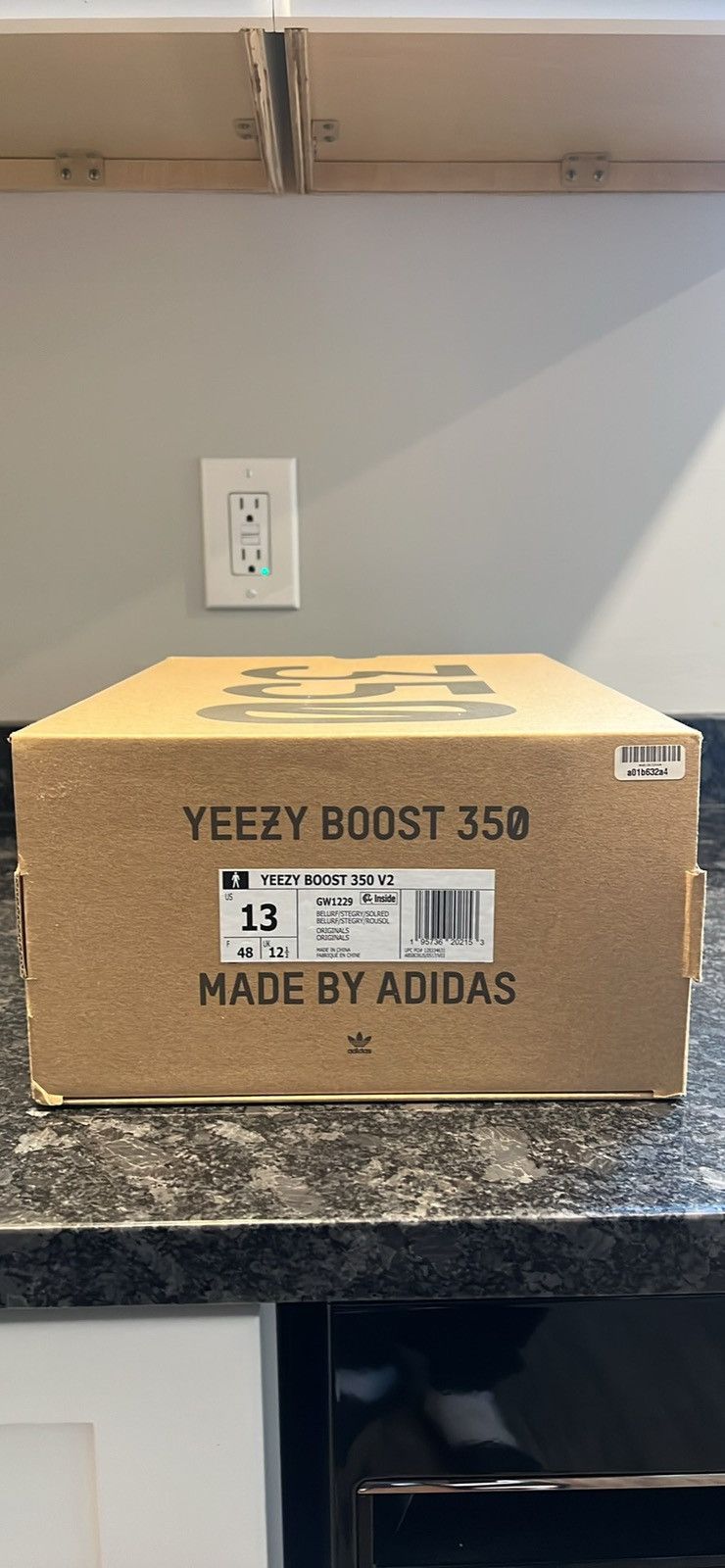 Yeezy Yeezy Boost 350 Beluga Reflective Size US 13 / EU 46 - 4 Thumbnail