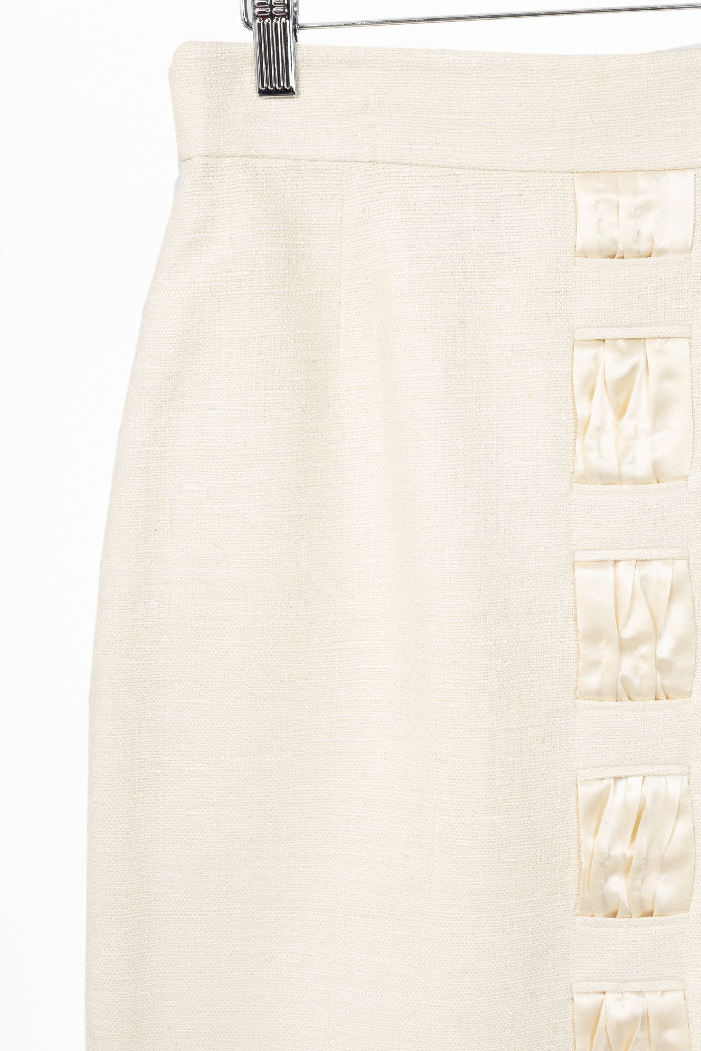 Akris Akris Cream Silk Decorative-Satin Pencil Skirt Size 30" / US 8 / IT 44 - 4 Thumbnail