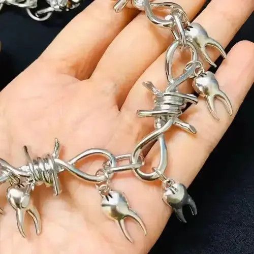 Jewelry × Vintage Teeth Pendant Barbed Wire Choker Chain Necklace Halloween Size ONE SIZE - 2 Thumbnail