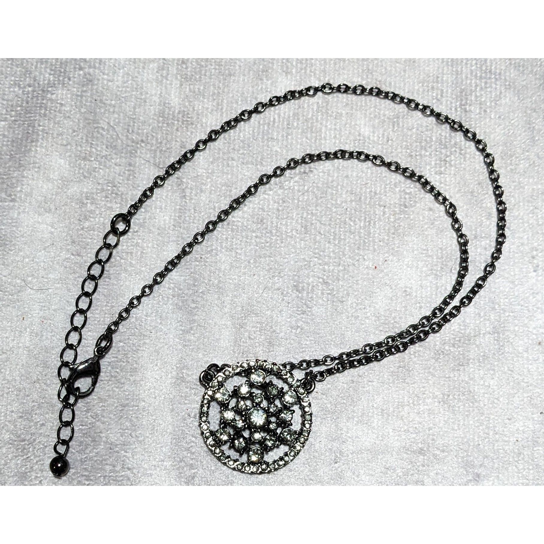 Other Gothic Rhinestone Snowflake Pendant Necklace Size ONE SIZE - 12 Thumbnail