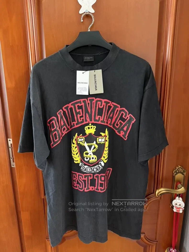 Balenciaga Balenciaga Scissors distressed design short-sleeve, size L Size US L / EU 52-54 / 3 - 1 Thumbnail