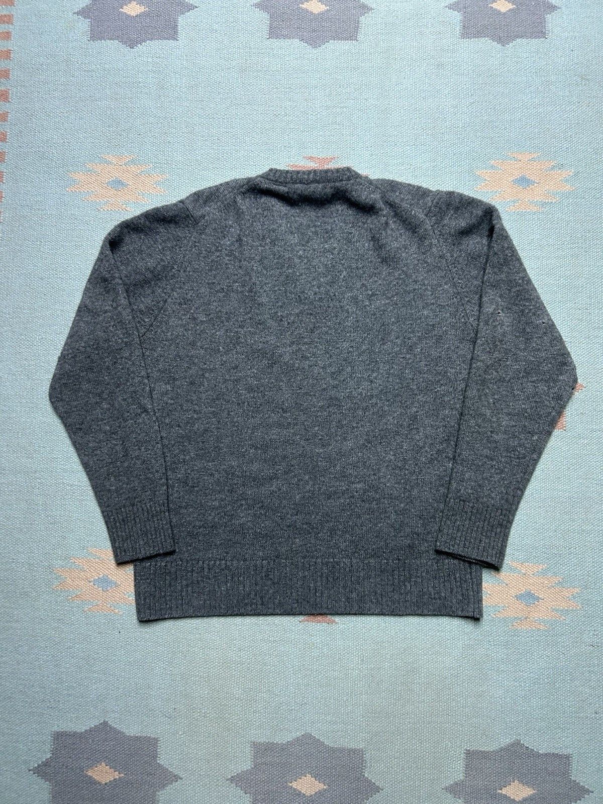 Vintage Vtg 1960s lambswool acrylic sweater v neck distressed large Size US L / EU 52-54 / 3 - 2 Thumbnail
