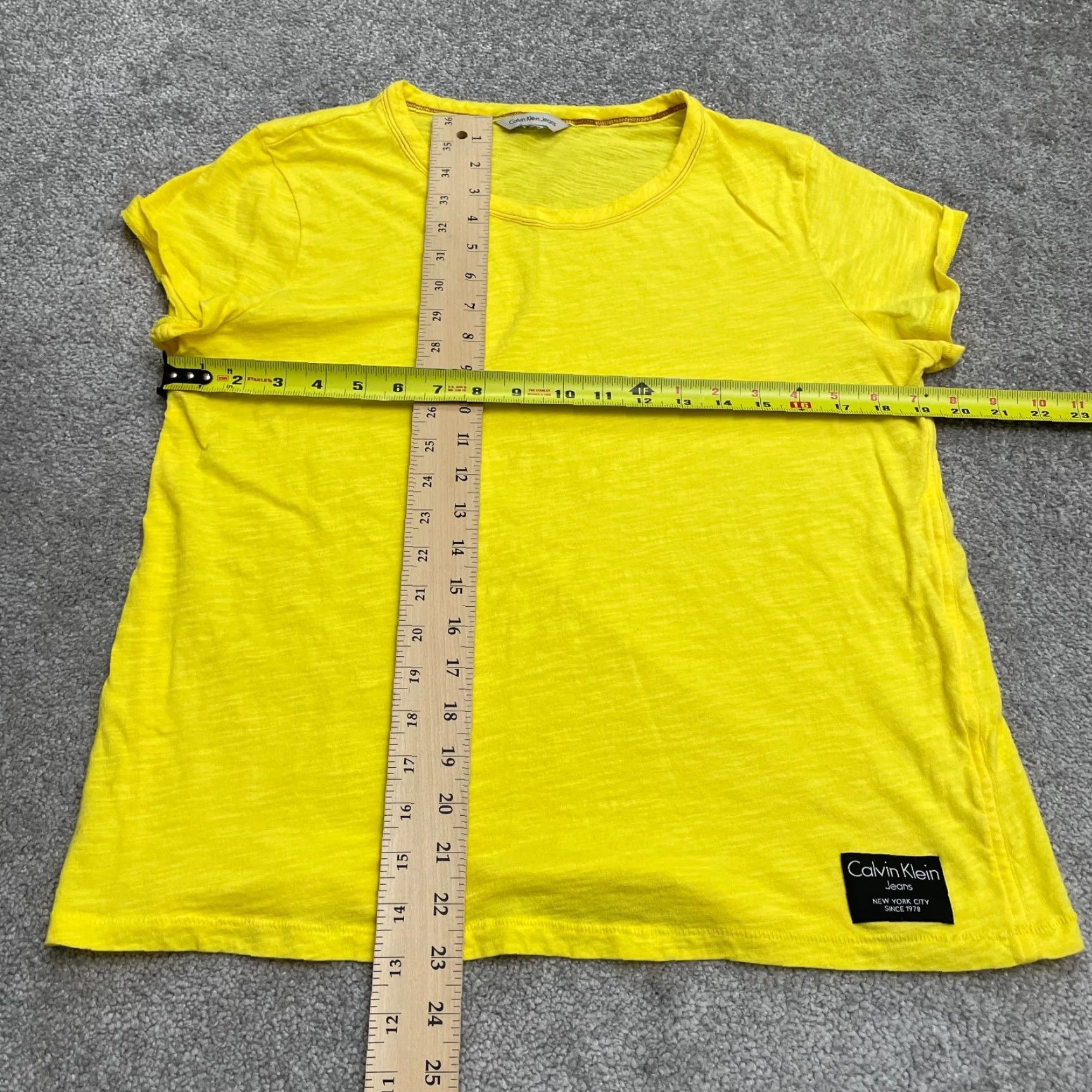 Calvin Klein Calvin Klein Jeans Basic T-Shirt Womens Small Yellow Round Neck Short Sleeve Tee Size L / US 10 / IT 46 - 6 Thumbnail