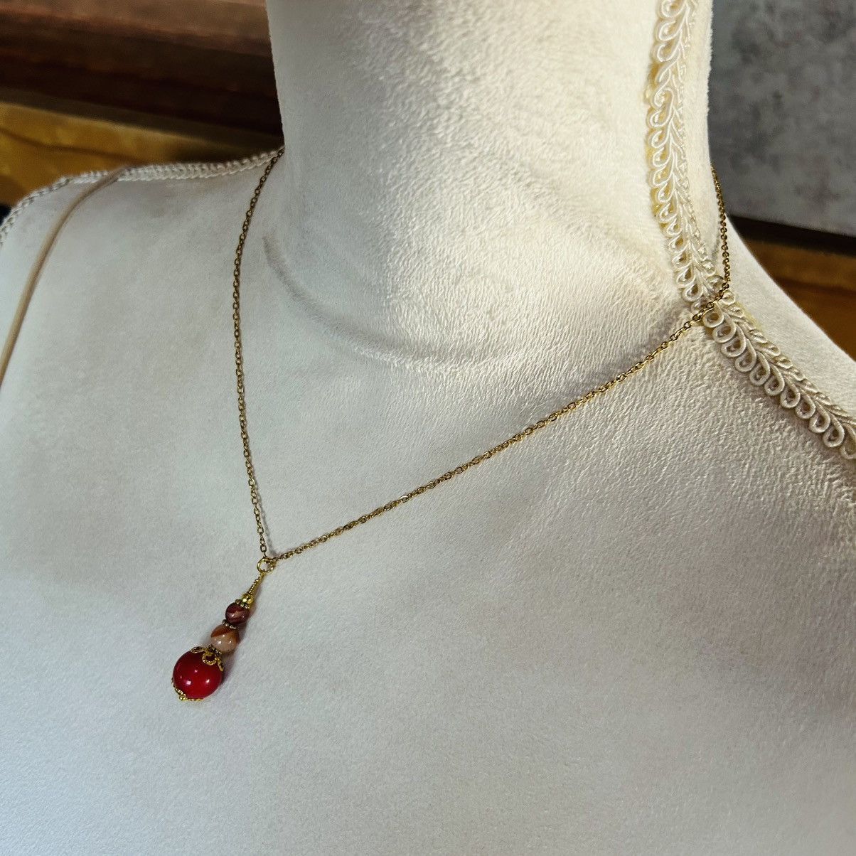 Handmade Handcrafted vintage beaded carnelian agate pendant necklace Size ONE SIZE - 3 Thumbnail