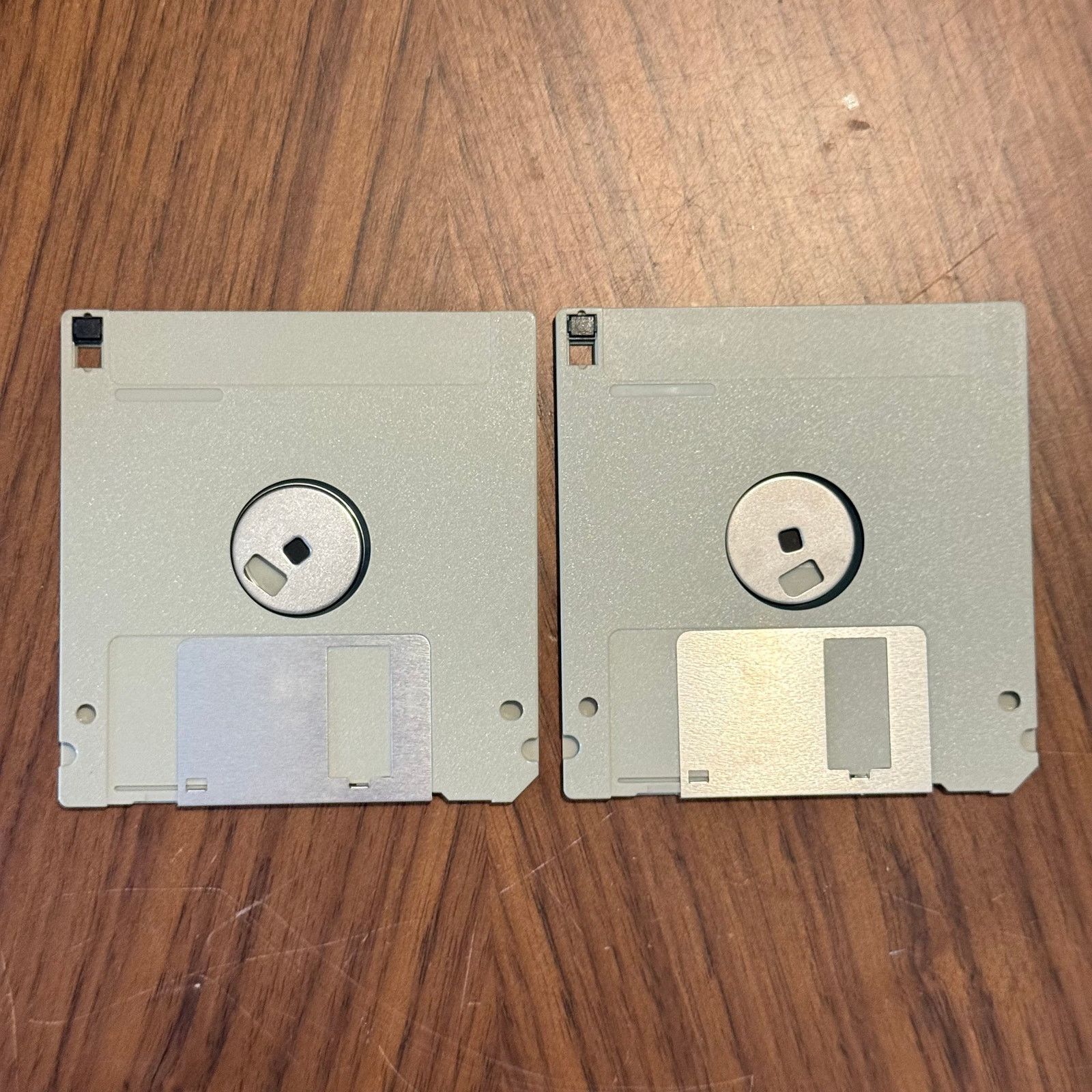 Vintage SimCity Classic PC Game 3.5" Floppy Windows Maxis 1989-1993 Size ONE SIZE - 4 Thumbnail
