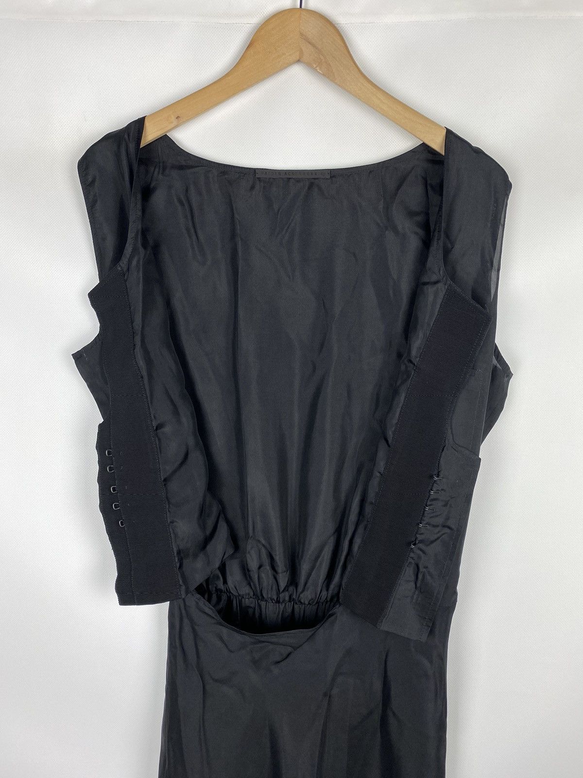 Haider Ackermann Haider Ackermann ladies sleeveless silk dress size 40 / L Size S / US 4 / IT 40 - 15 Thumbnail