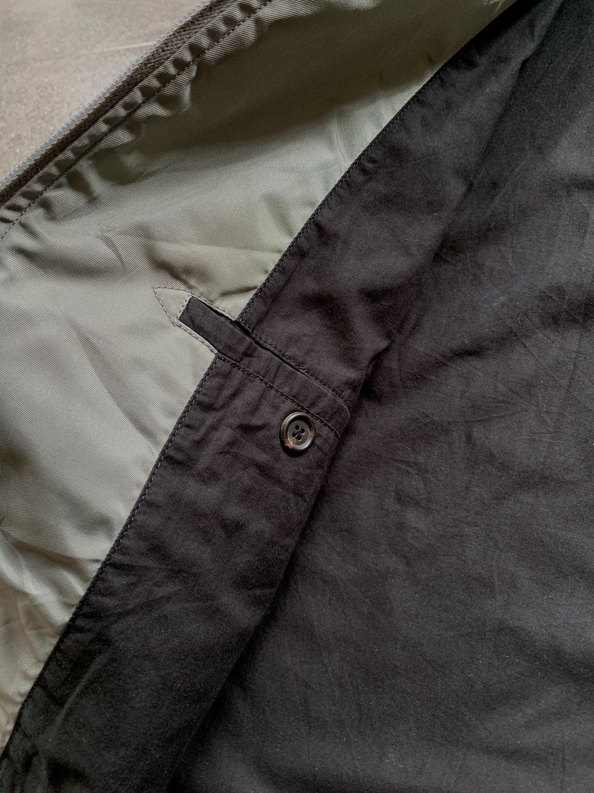 Prada FREE TAX! 2000s Nylon Metallic Silver Work Jacket Size US M / EU 48-50 / 2 - 8 Thumbnail