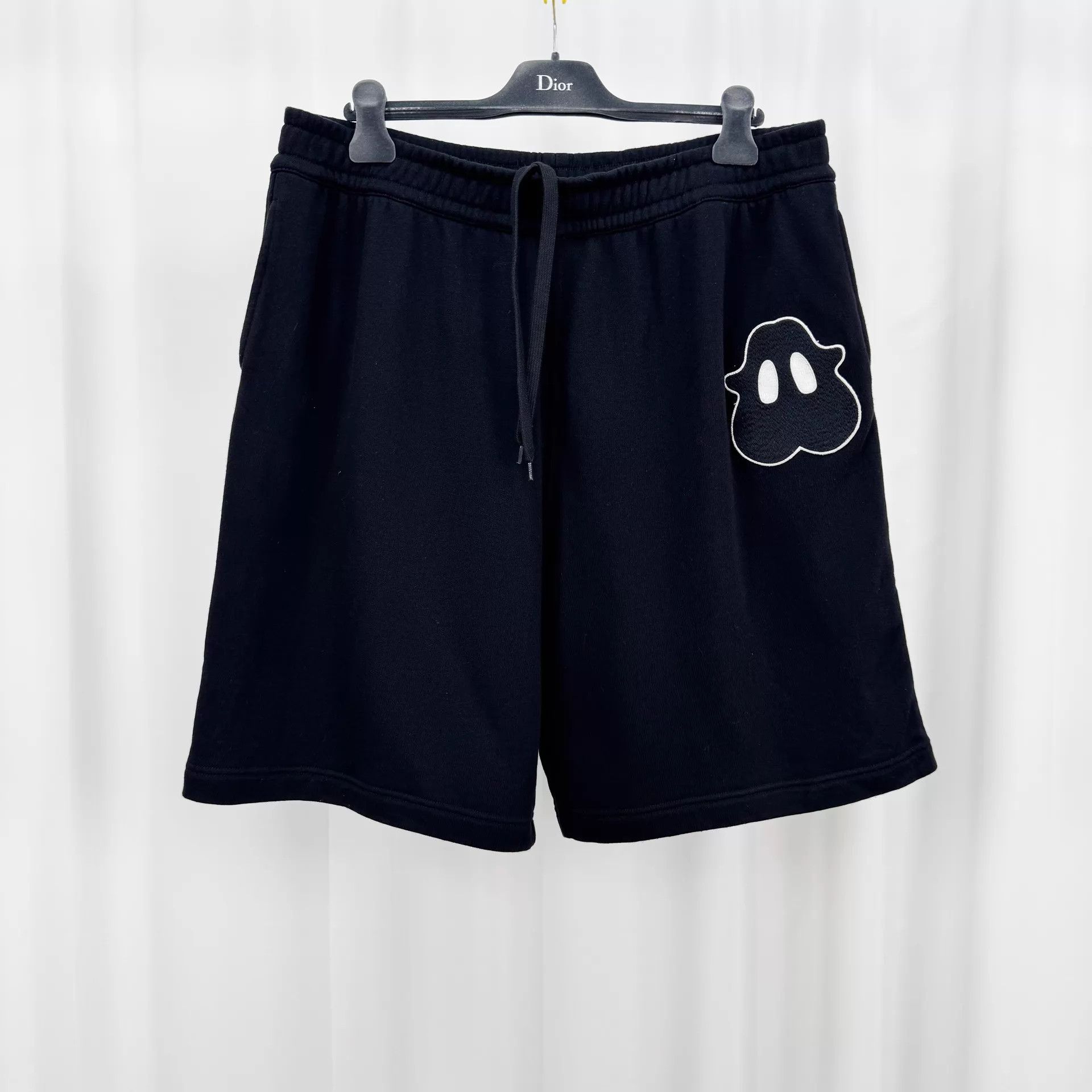 Burberry Burberry Monster Letter Short XXL 99 New KL11078 Size 32" / US 10 / IT 46 - 1 Thumbnail