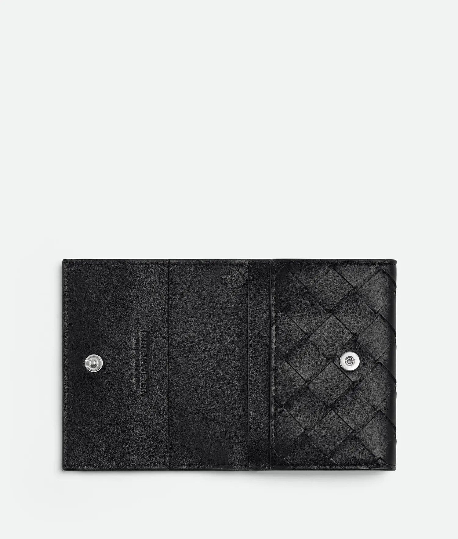 Bottega Veneta o1n1vont1124 Size: OS / Bi-Fold Card Case in Black Size ONE SIZE - 2 Thumbnail