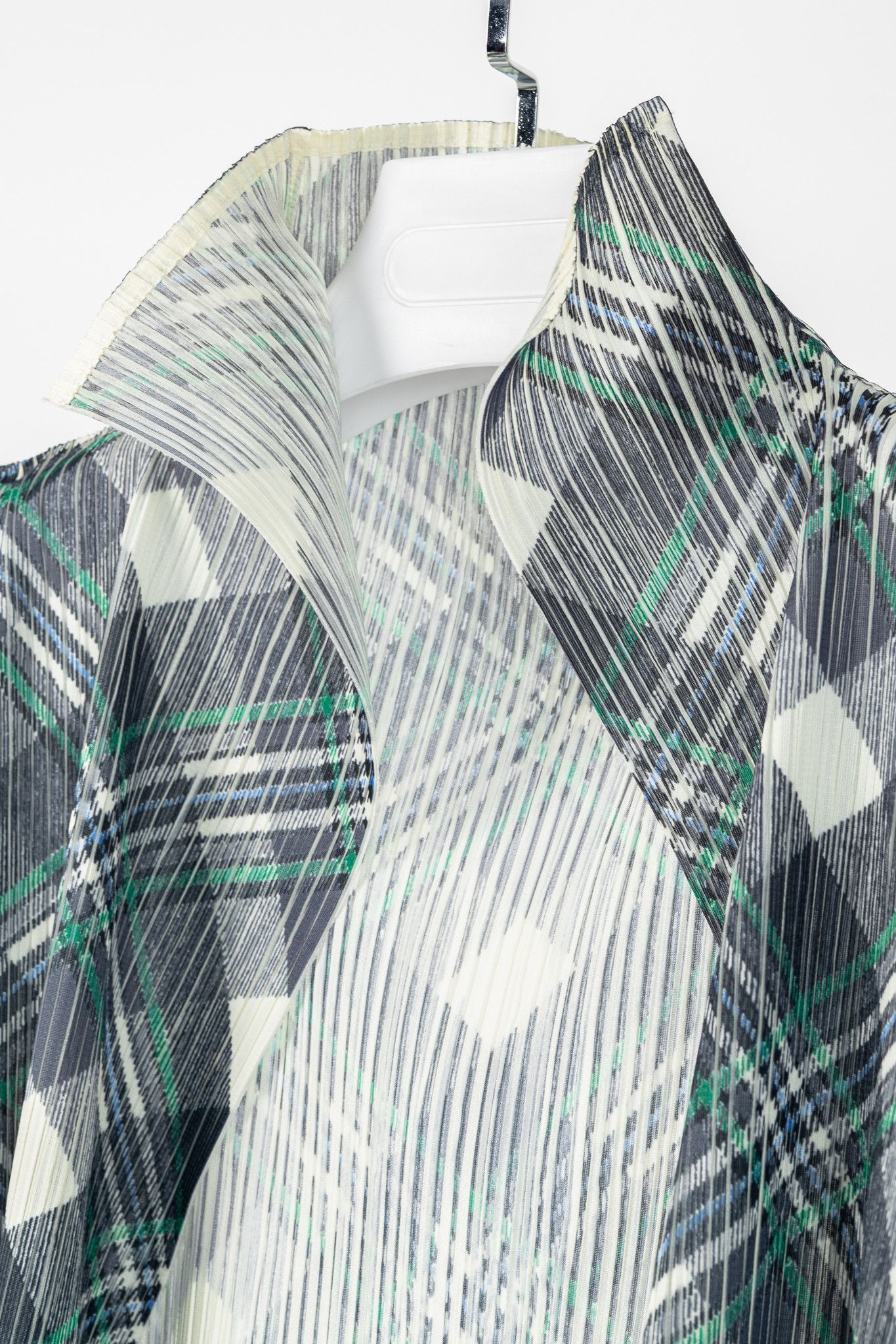 Pleats Please Issey Miyake Pleats Please Issey Miyake Plaid Open-Front Cardigan Size M / US 6-8 / IT 42-44 - 4 Thumbnail