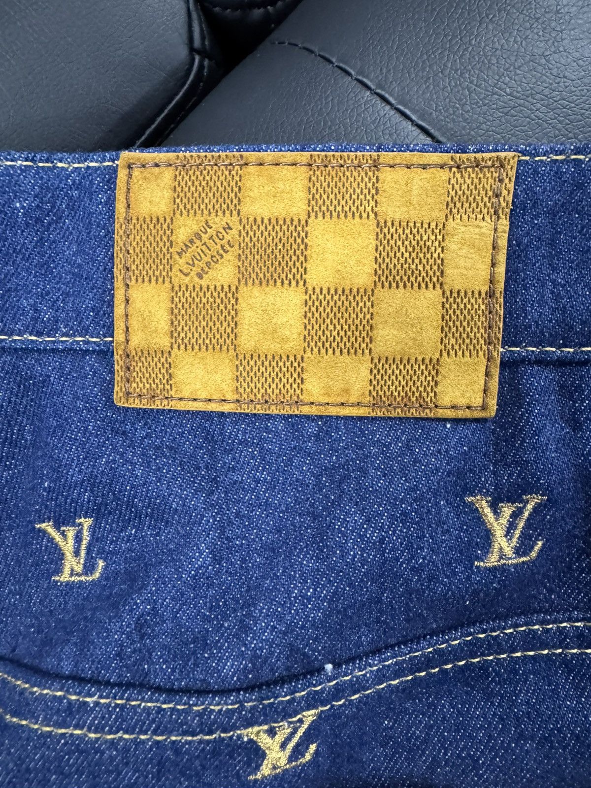 Louis Vuitton Louis Vuitton Embroided Denim Shorts Size US 30 / EU 46 - 3 Thumbnail