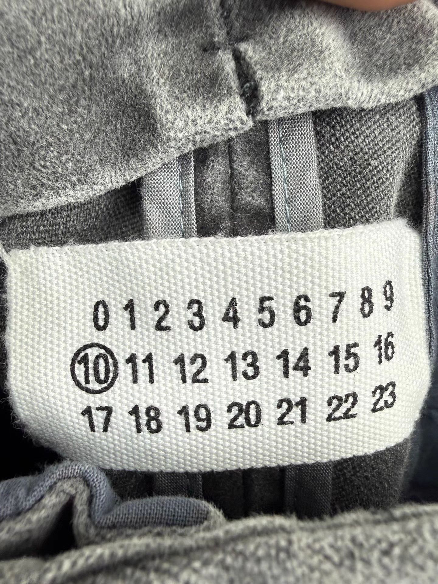 Maison Margiela Maison Martin Margiela 07AW Studded Moleskin Trousers K20 Size US 32 / EU 48 - 9 Thumbnail