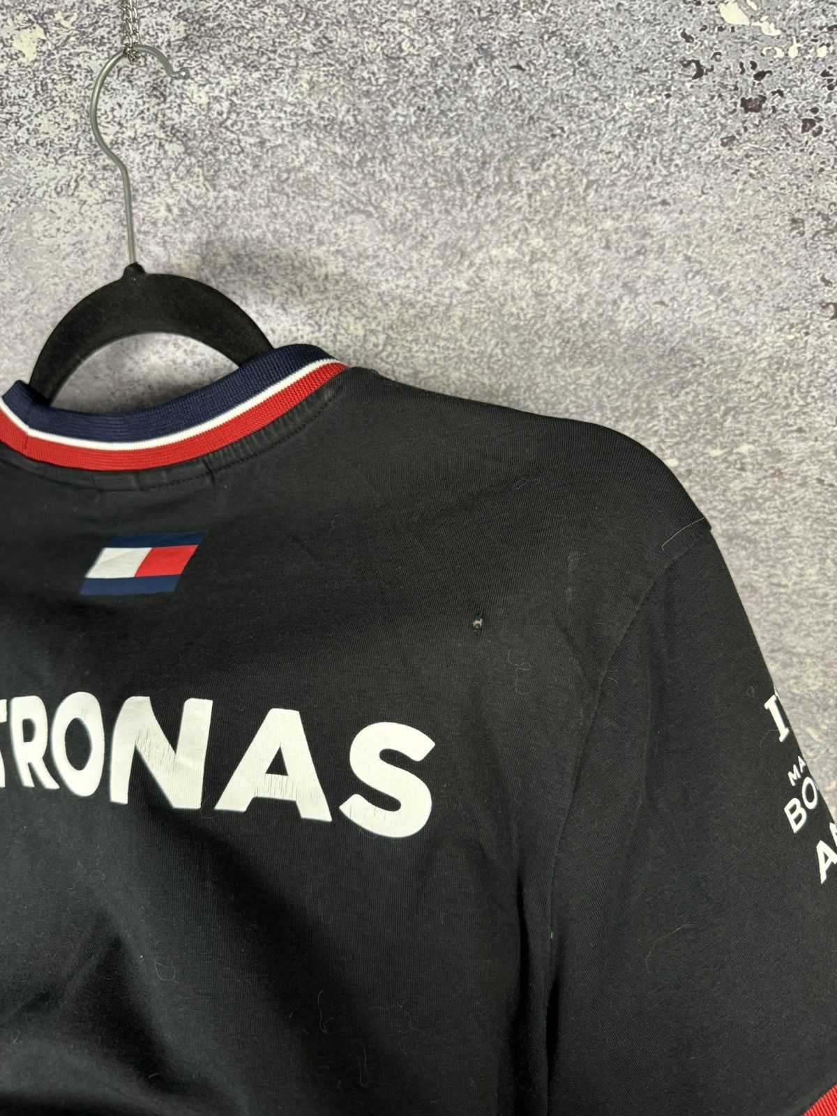 Mercedes-Benz Mercedes-Benz AMG F1 Petronas Team 2022 Formula 1 Jersey Size US M / EU 48-50 / 2 - 14 Thumbnail