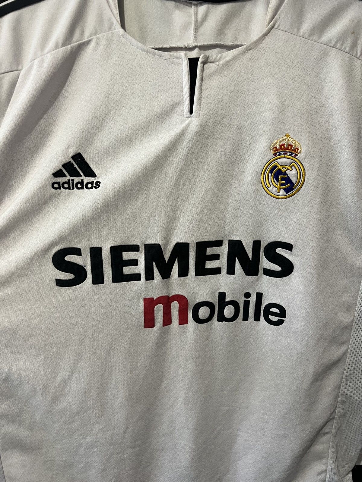 Adidas 2003/2004 VINTAGE ADIDAS REAL MADRID HIME FOOTBALL SHIRT Size US L / EU 52-54 / 3 - 3 Thumbnail