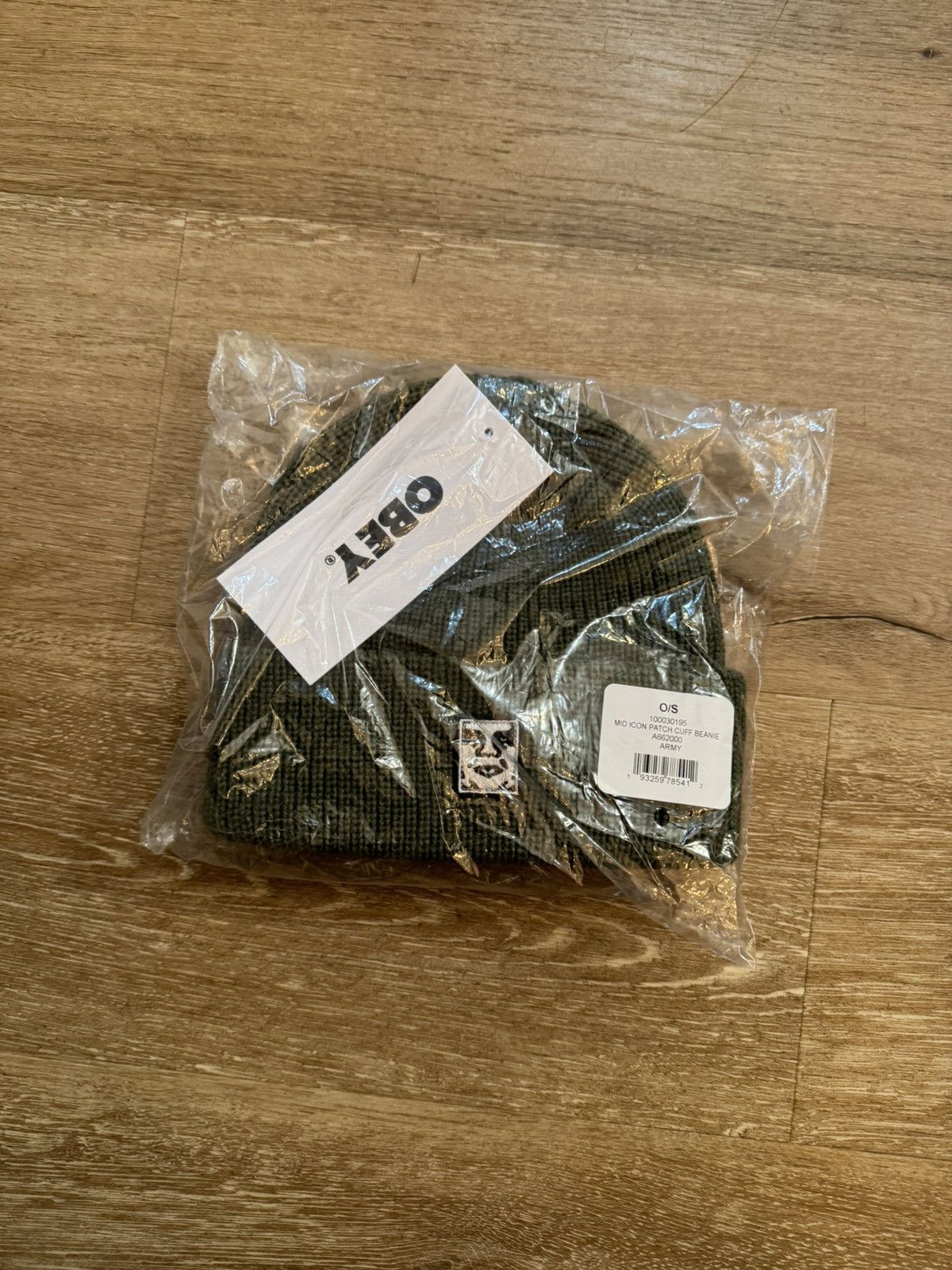 Obey × Shepard Fairey OBEY POSSE RIB KNIT ANDRE PATCH BEANIE OLIVE GREEN Size ONE SIZE - 2 Thumbnail