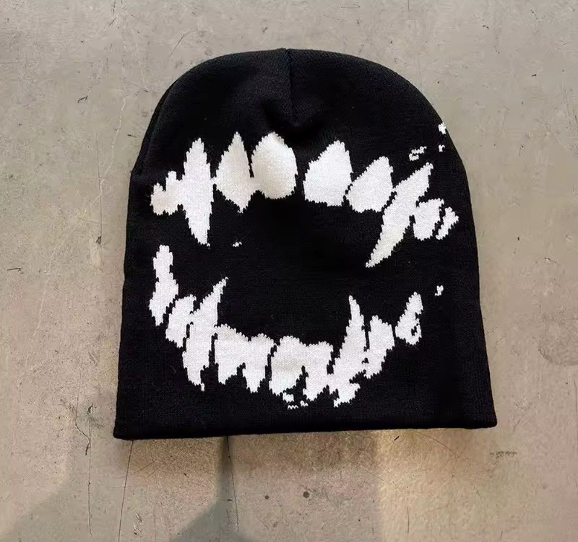 Other black and white y2k beanie Size ONE SIZE - 4 Thumbnail