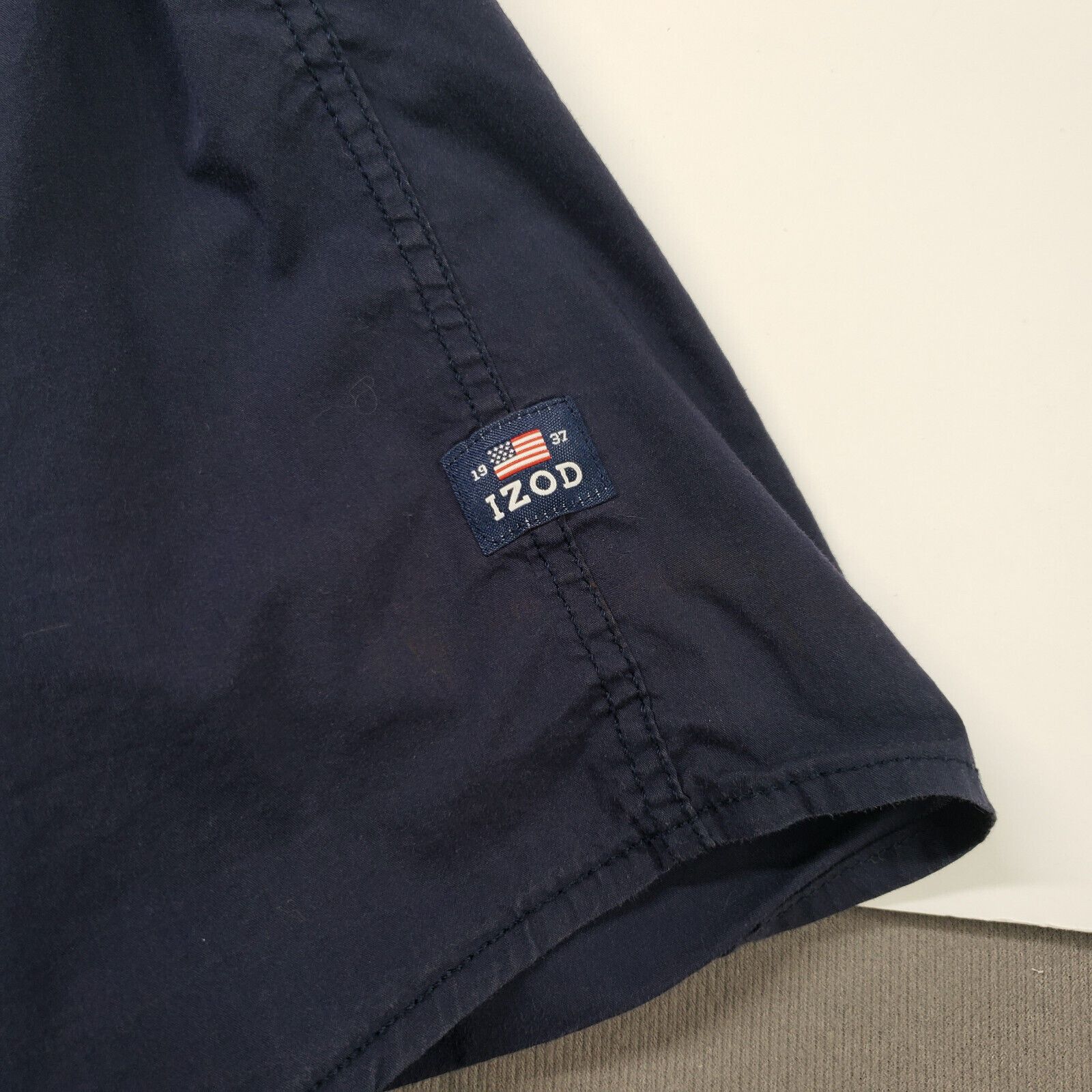 Izod Izod American Flag Button Down Shirt Mens Medium Blue Size US M / EU 48-50 / 2 - 10 Thumbnail