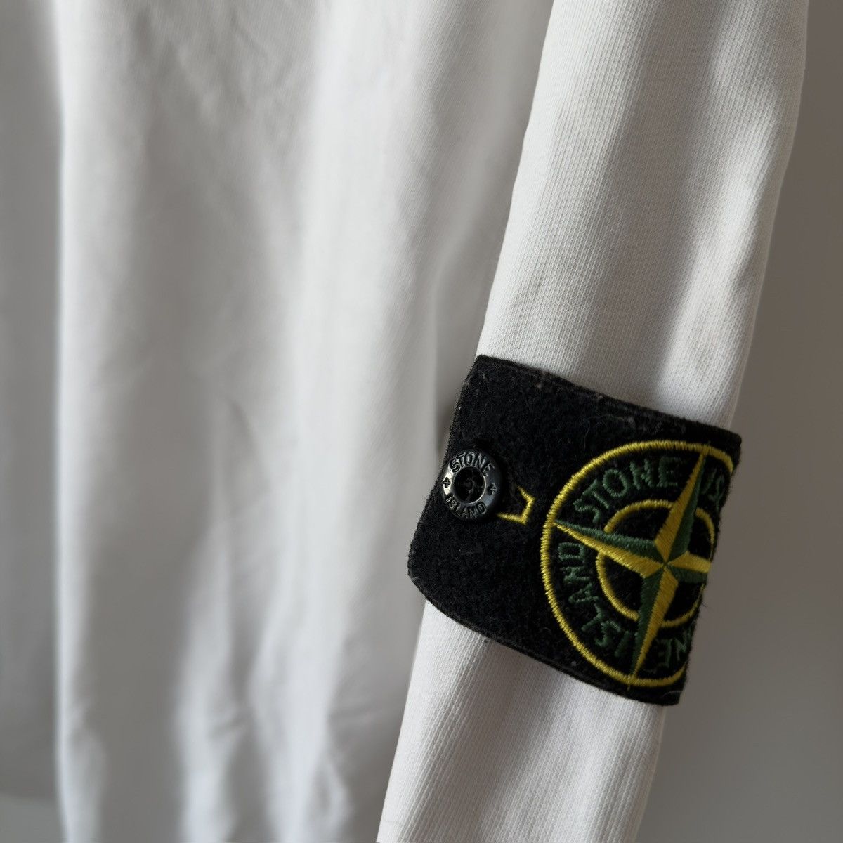 Stone Island White Stone island hoodie crewneck casual Size US L / EU 52-54 / 3 - 3 Thumbnail