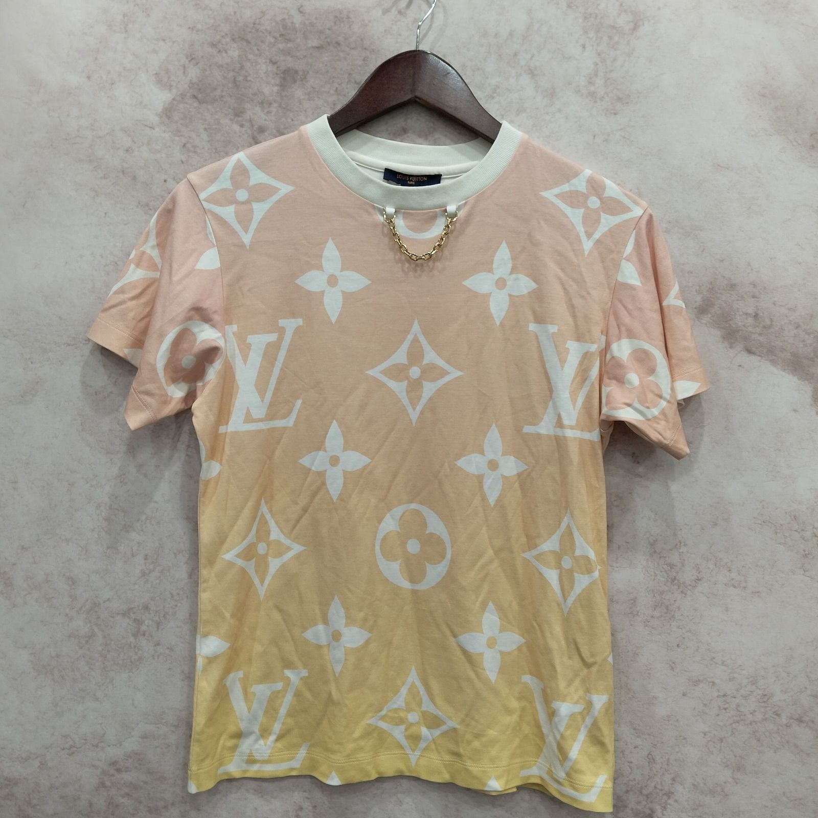 Louis Vuitton Louis Vuitton Monogram Gradient T-Shirt Size XS Size XS / US 0-2 / IT 36-38 - 1 Thumbnail