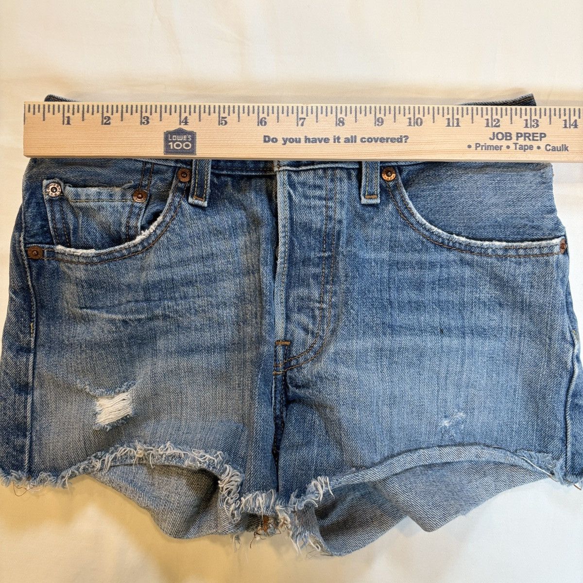 Levi's Vintage Clothing Levi's Vintage 501 High Rise Cut-Off Shorts Light Wash - 24 Size 24" / US 00 / IT 34 - 6 Thumbnail