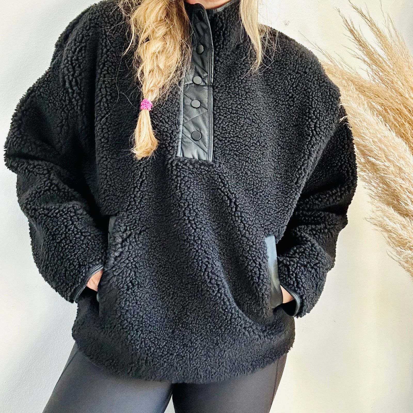 Athleta NEW ATHLETA Black Sherpa Teddy Coat Button Jacket Sweater Size L / US 10 / IT 46 - 1 Thumbnail