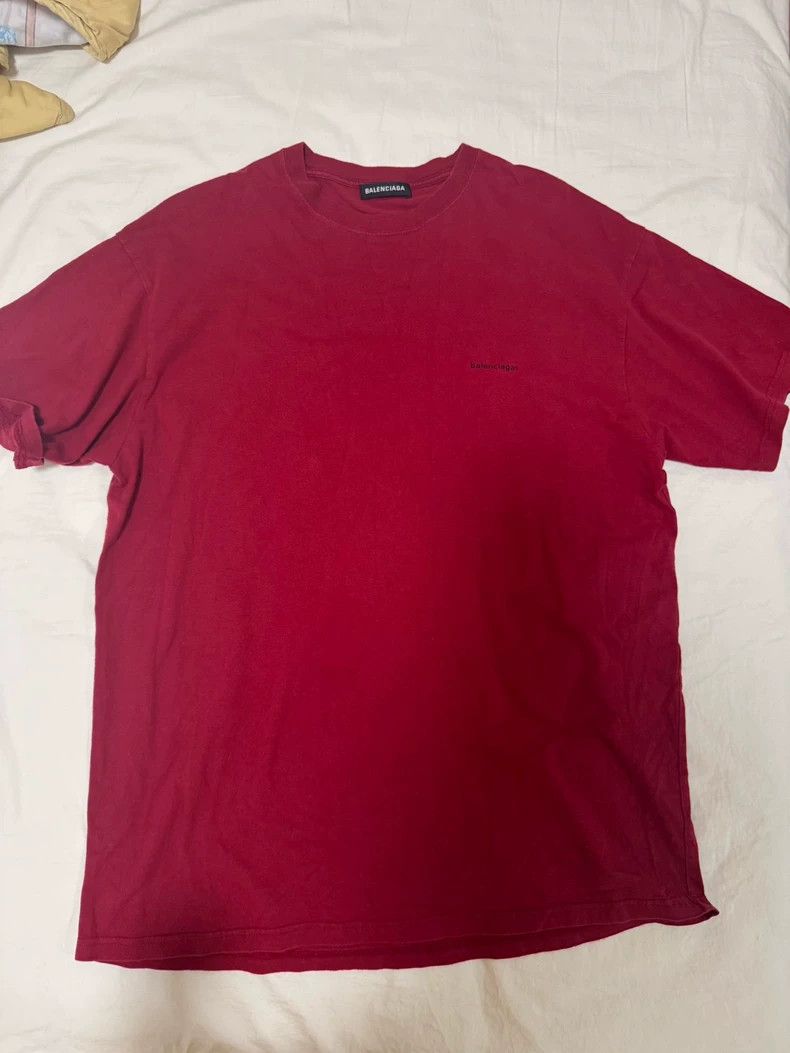 Balenciaga Balenciaga Men's Red Crewneck Short Sleeve T-shirt - dmc Size US S / EU 44-46 / 1 - 1 Thumbnail