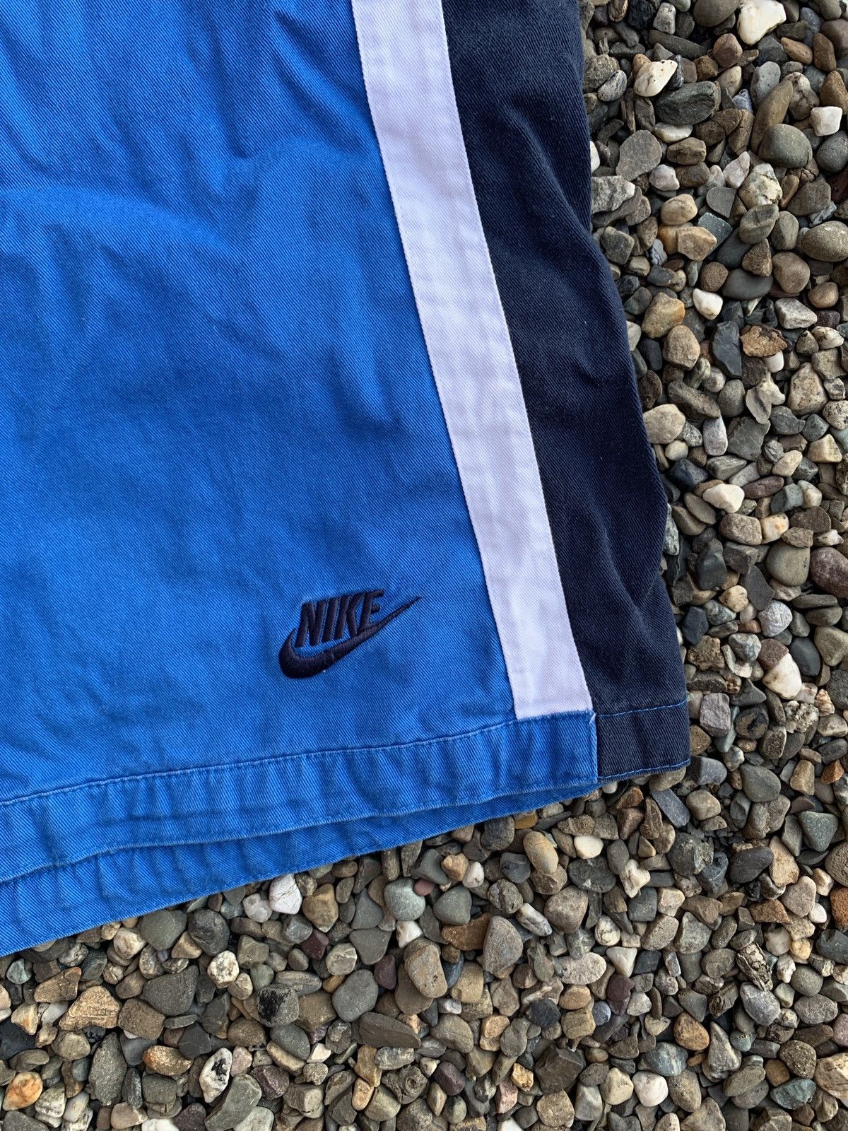 Nike Vintage y2k Nike Sportswear Khaki Striped Chino Shorts Size US 36 / EU 52 - 2 Thumbnail