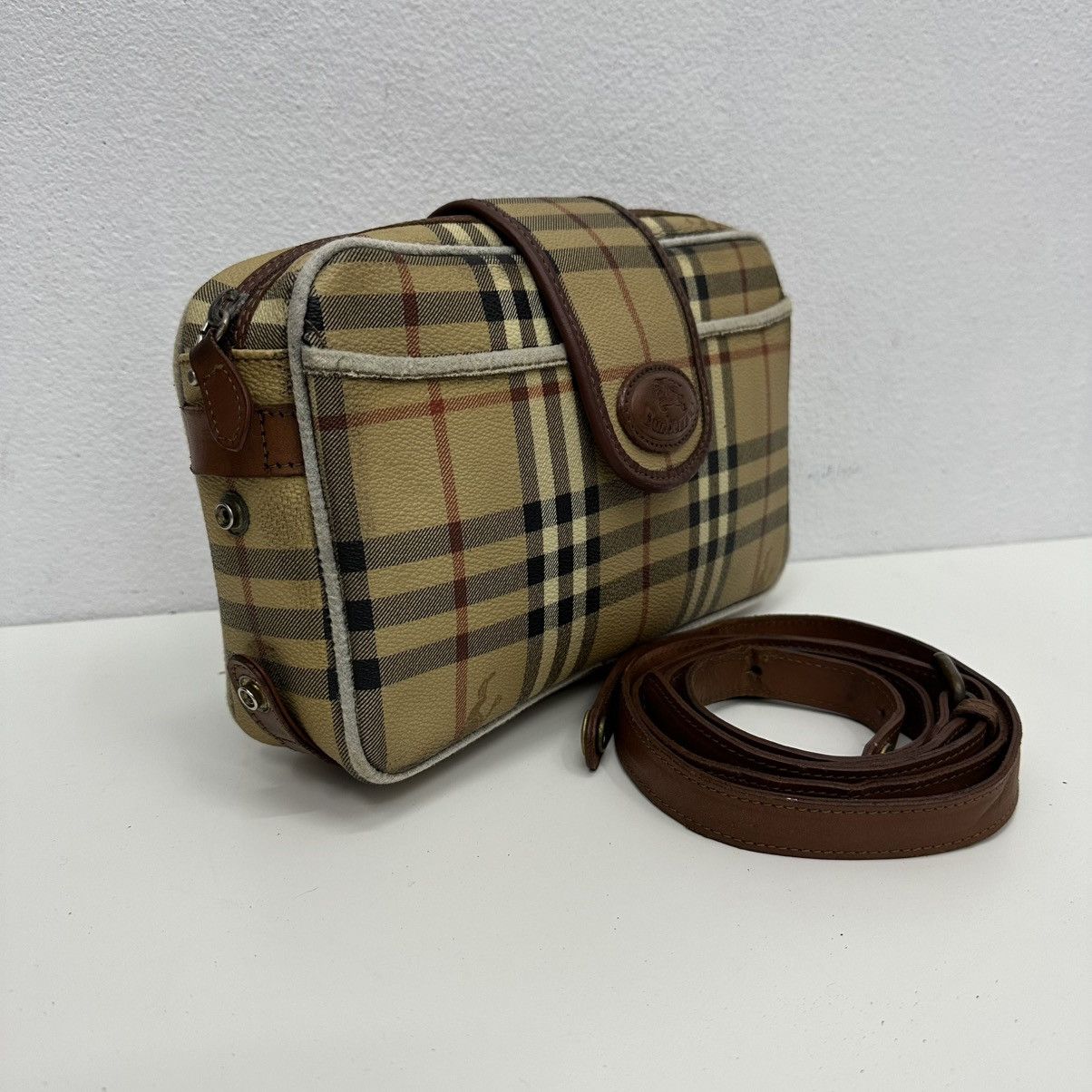 Burberry ‼️YES‼️ AUTH. VINTAGE BURBERRY NOVA CHECK CLUTCH SHOULDER BAG Size ONE SIZE - 3 Thumbnail