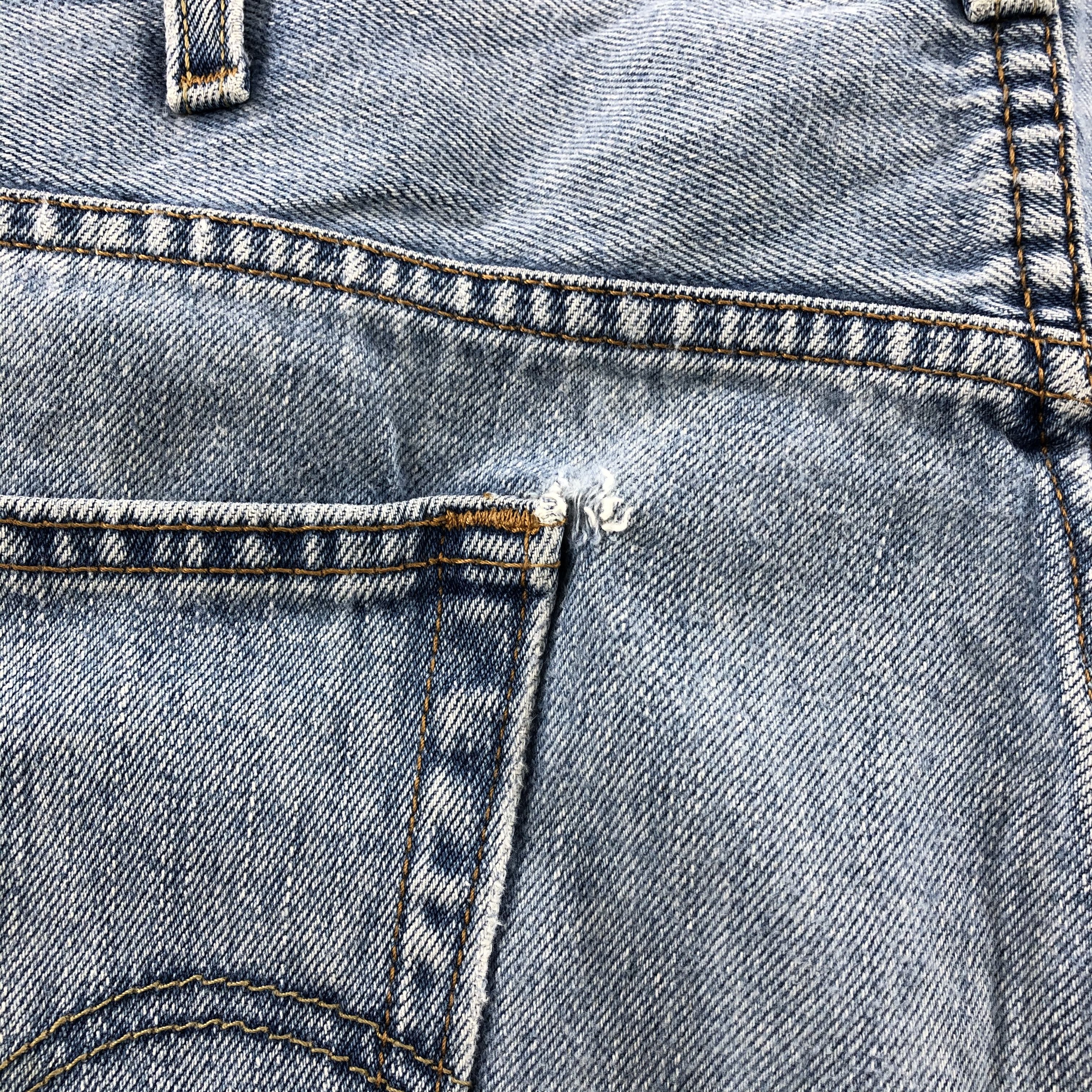Levi's Vintage 90s Light Wash Levis 505 Jeans-J1231 Size US 43 - 7 Thumbnail