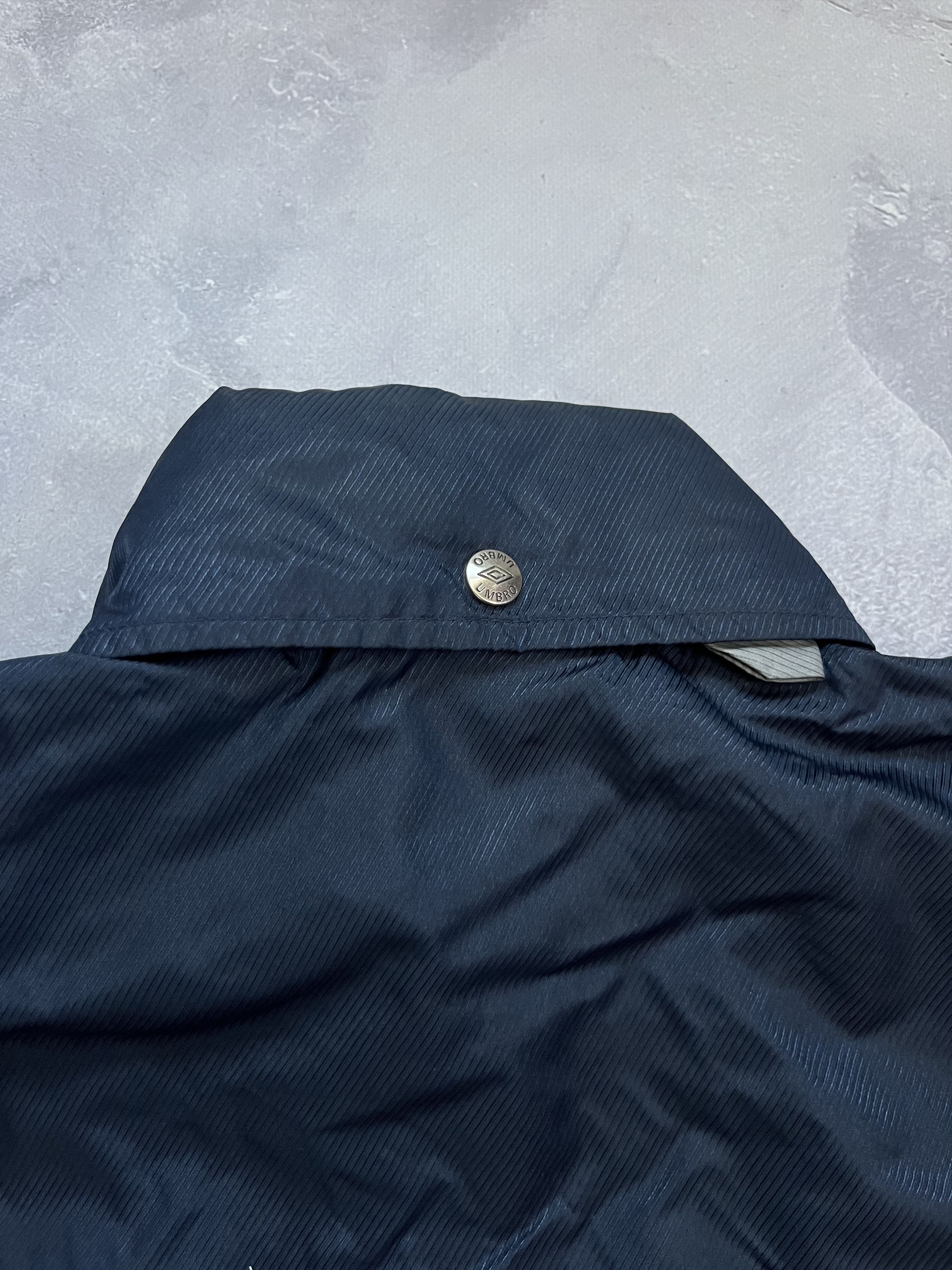Umbro UMBRO PRO TRAINING FOOTBALL JACKET RAINCOAT JACKET VINTAGE Size US L / EU 52-54 / 3 - 7 Thumbnail