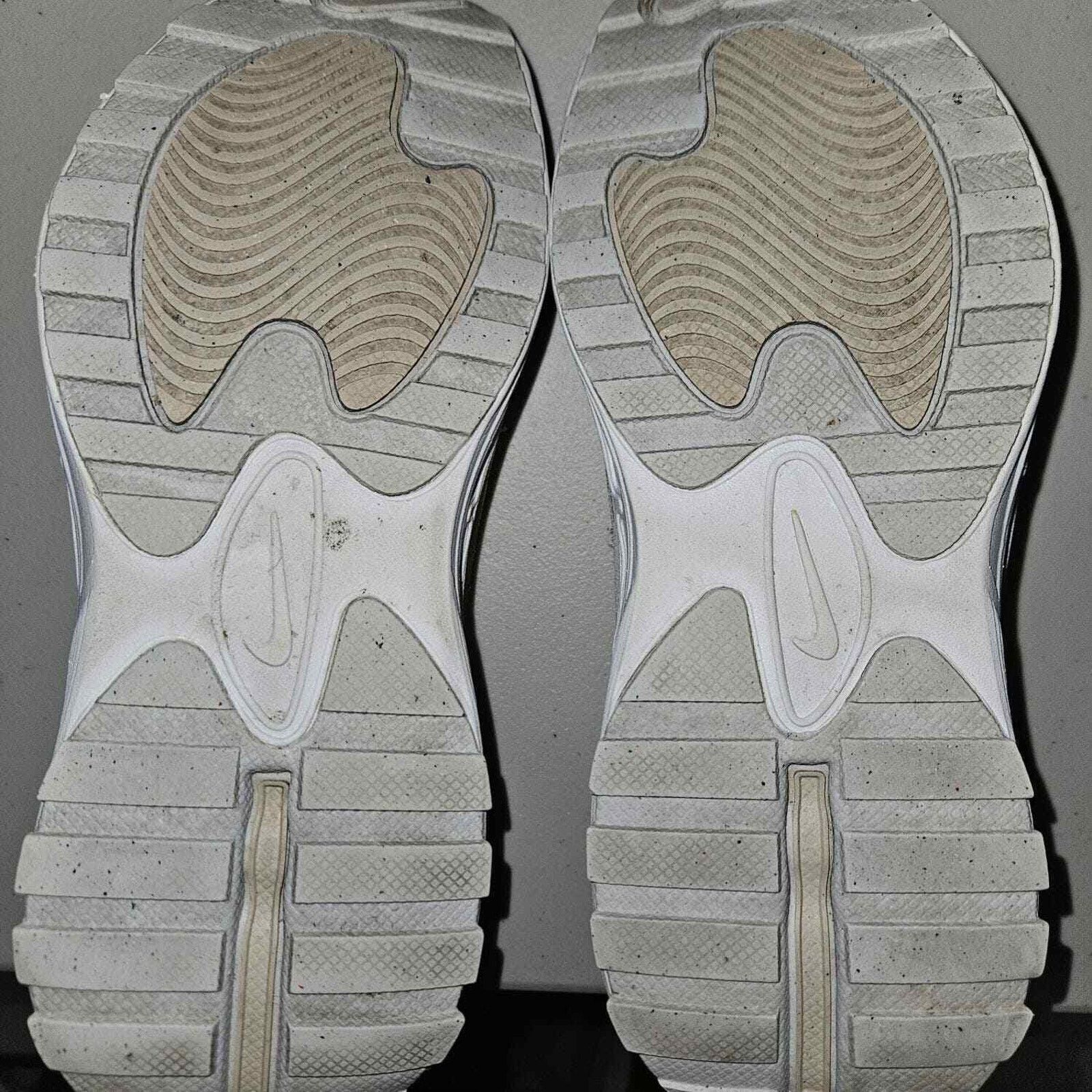 Nike Woman's Nike air max bliss lx Summit White Size 9 Size US 9 / IT 39 - 6 Thumbnail