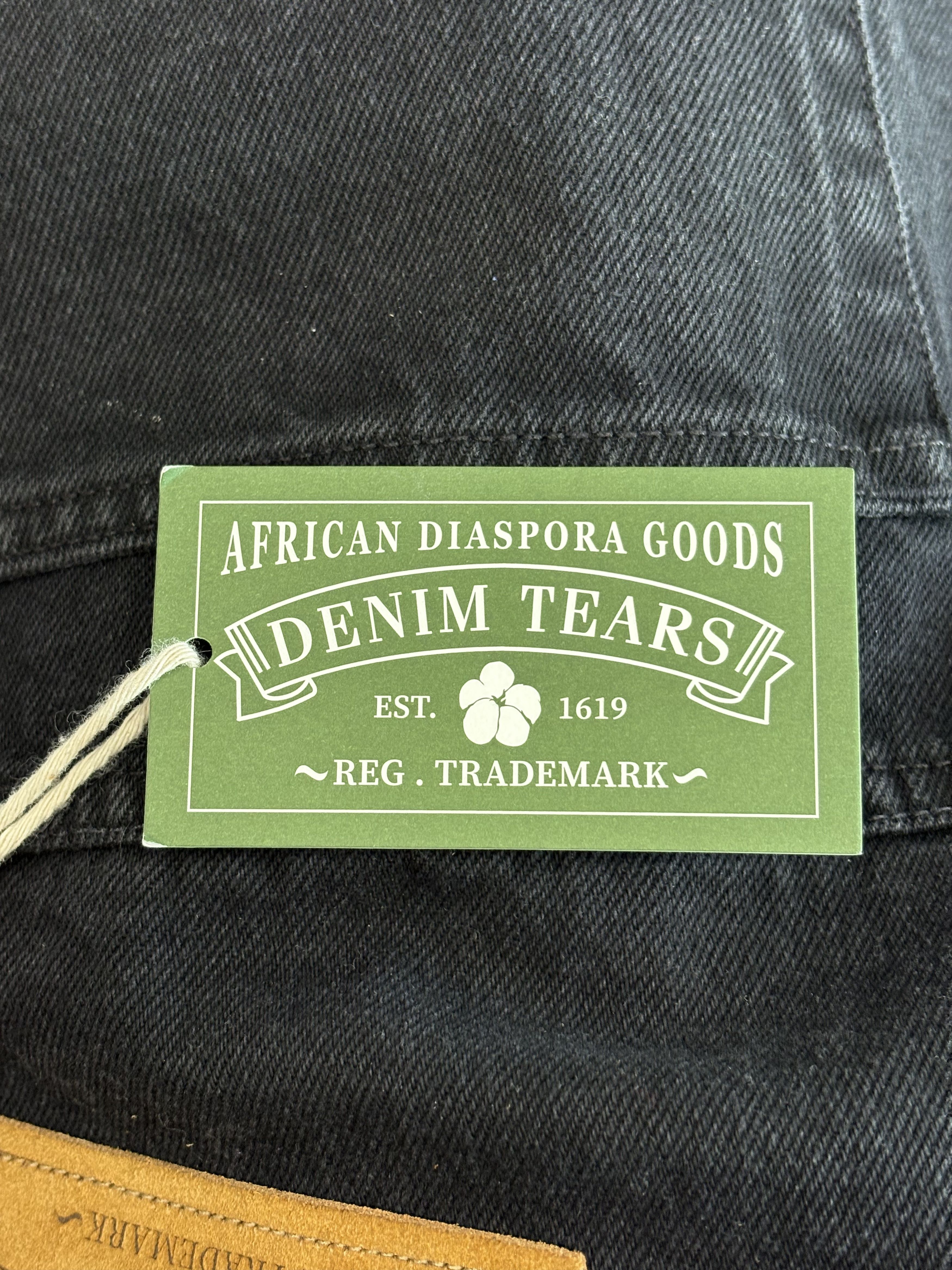 DENIM TEARS Denim Tears "The Cotton Wreath" Jean Short (Black) Size US 32 / EU 48 - 5 Thumbnail