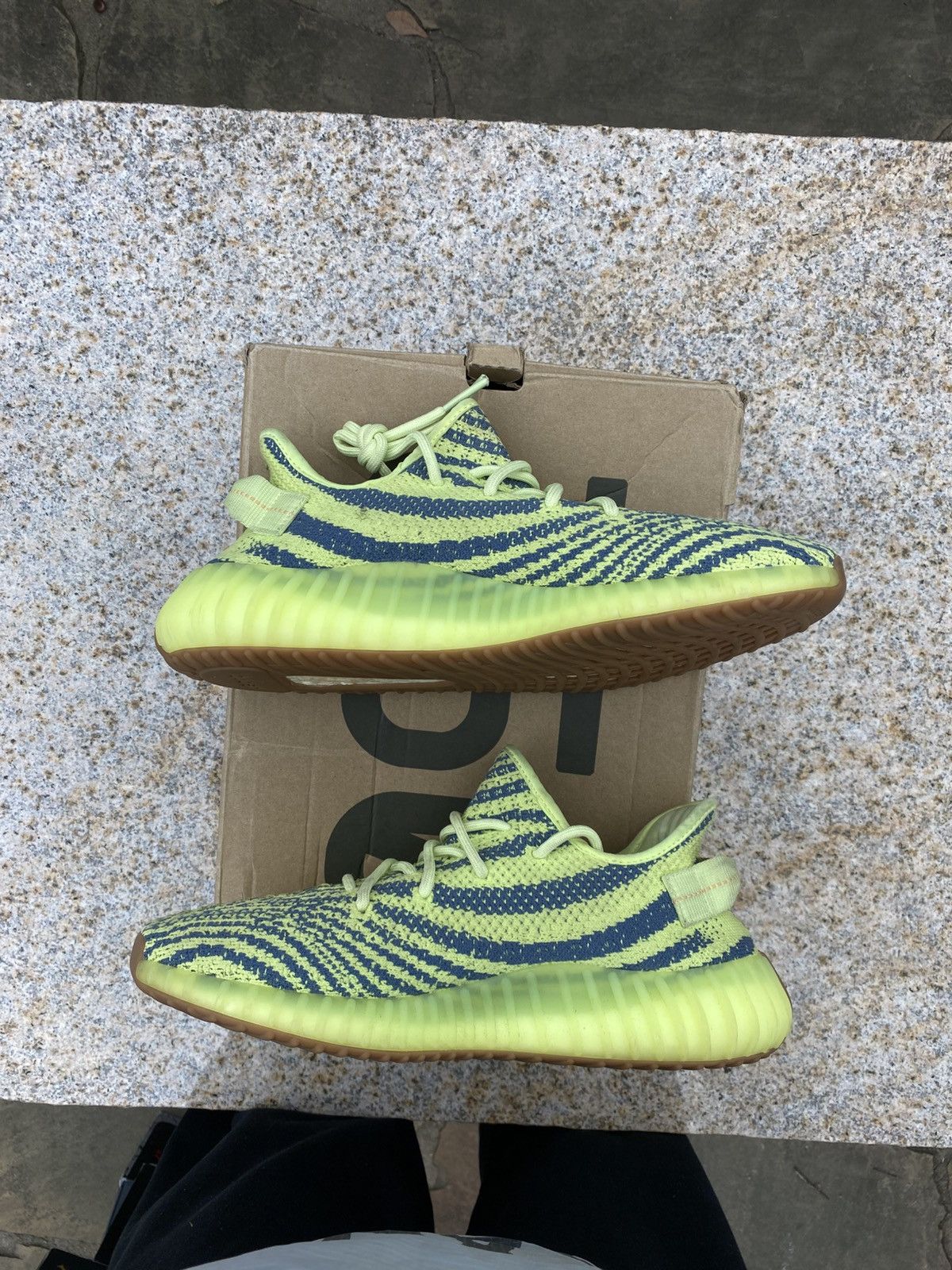 Adidas Yeezy Boost 350 V2 Semi Frozen Yellow B37572 Mens SZ 9 Size US 9 / EU 42 - 1 Thumbnail