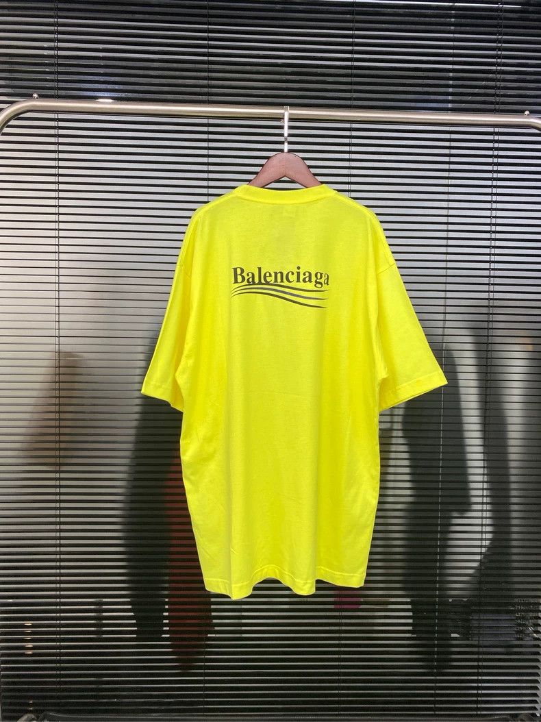 Balenciaga Balenciaga Coca-Cola Wave Apple Green Short Sleeve T-Shirt Size US S / EU 44-46 / 1 - 2 Thumbnail