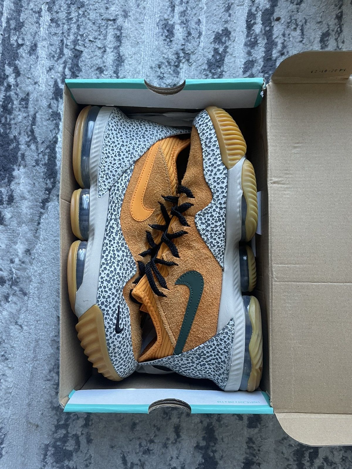 image of Lebron Xvi Atmos Safari 10.5 Authentic 2019 Shoes in Orange, Men's