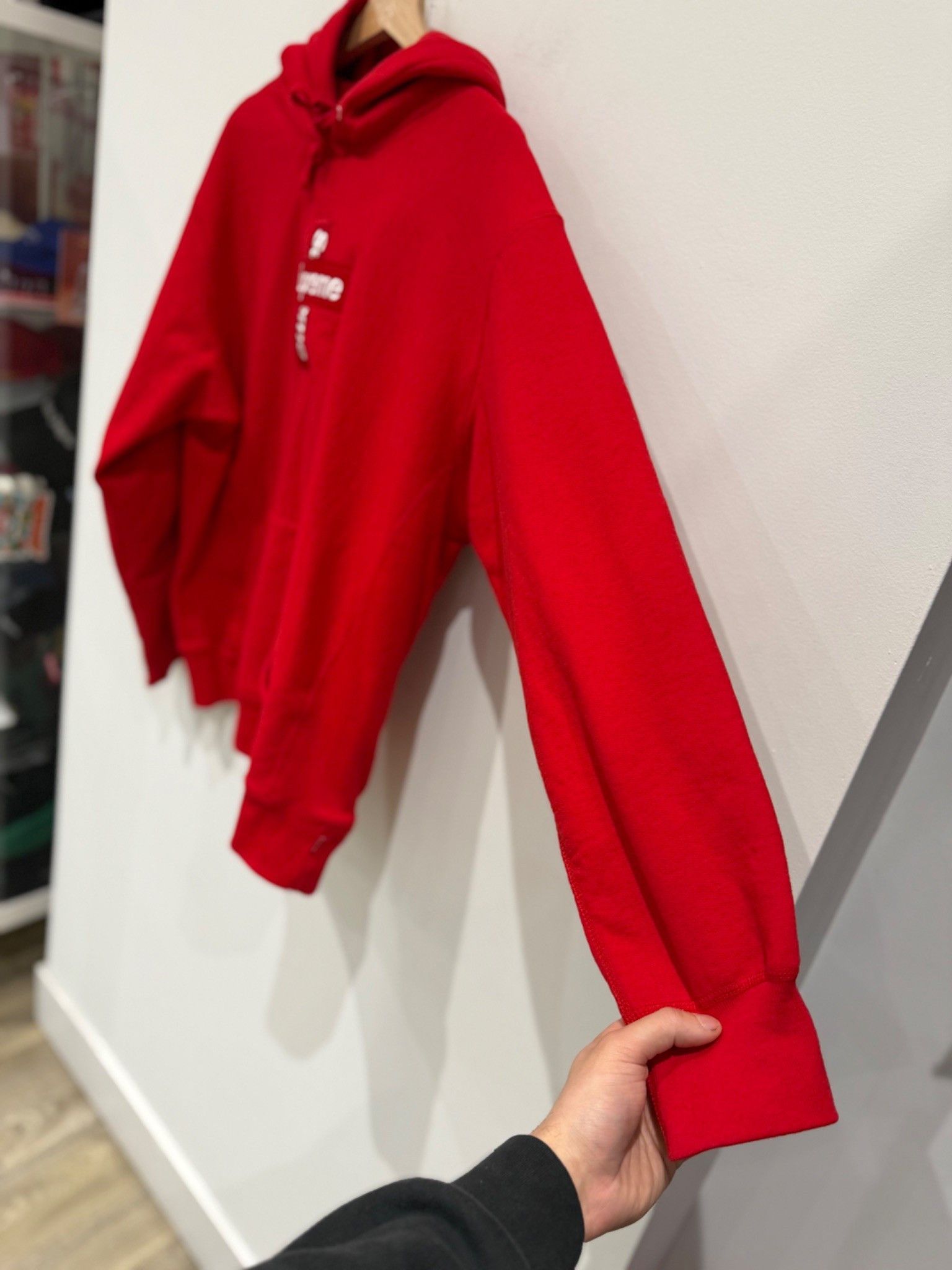 Supreme Supreme Cross Box Logo Hoodie Red Size US M / EU 48-50 / 2 - 5 Thumbnail