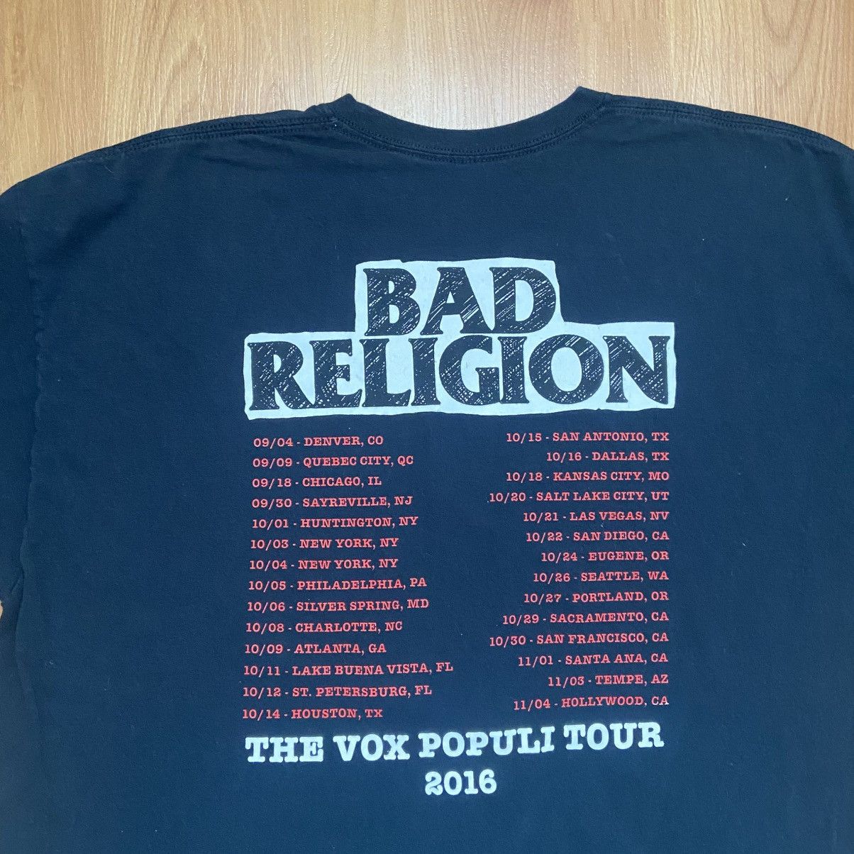 Band Tees Bad Religion The Vox Populi Tour 2016 Band T-Shirt Men’s XXL Size US XXL / EU 58 / 5 - 4 Thumbnail