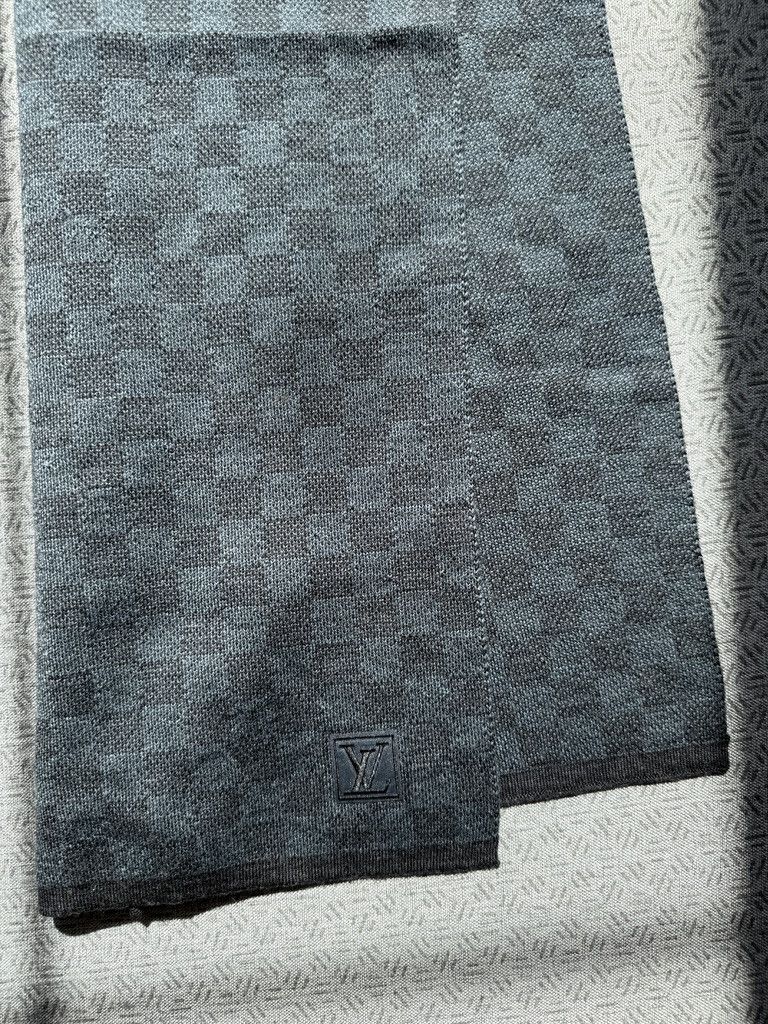 Louis Vuitton Louis Vuitton Checkered Scarf Size ONE SIZE - 4 Thumbnail