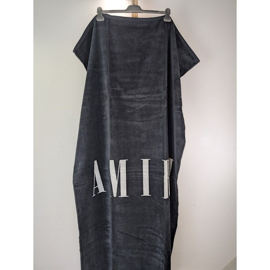 o1rshd1 Q:5 / Size: OS / Small Logo Towel in Black/White