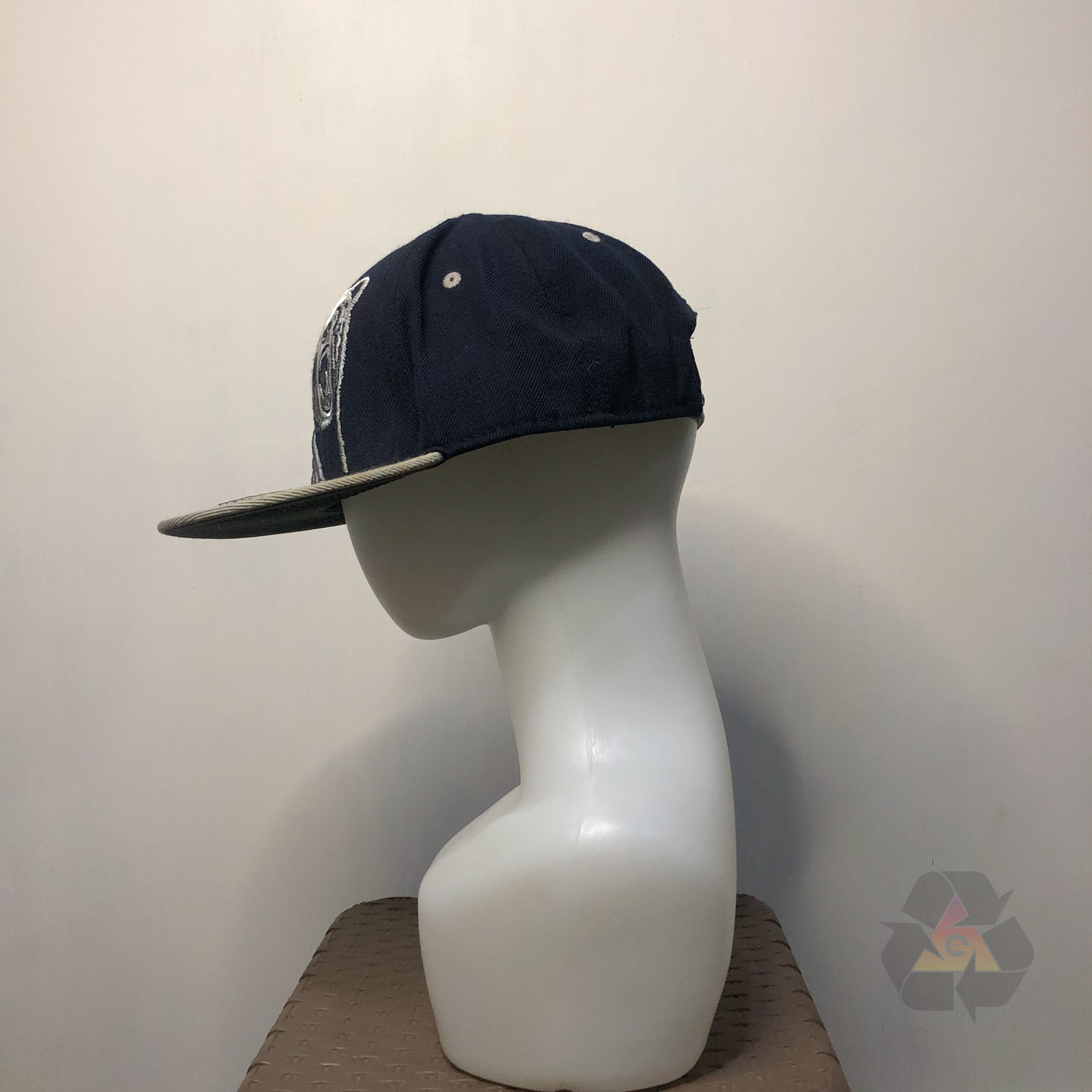 Japanese Brand × Vintage Vintage David Gonzales Art Straight Outta Cali Snapback Size ONE SIZE - 3 Thumbnail