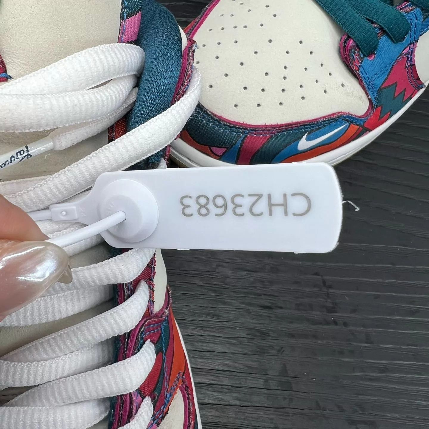 Nike Dunk SB Tear-Away White/Red/Blue 42 Like New Boxed Size US 9 / EU 42 - 9 Thumbnail
