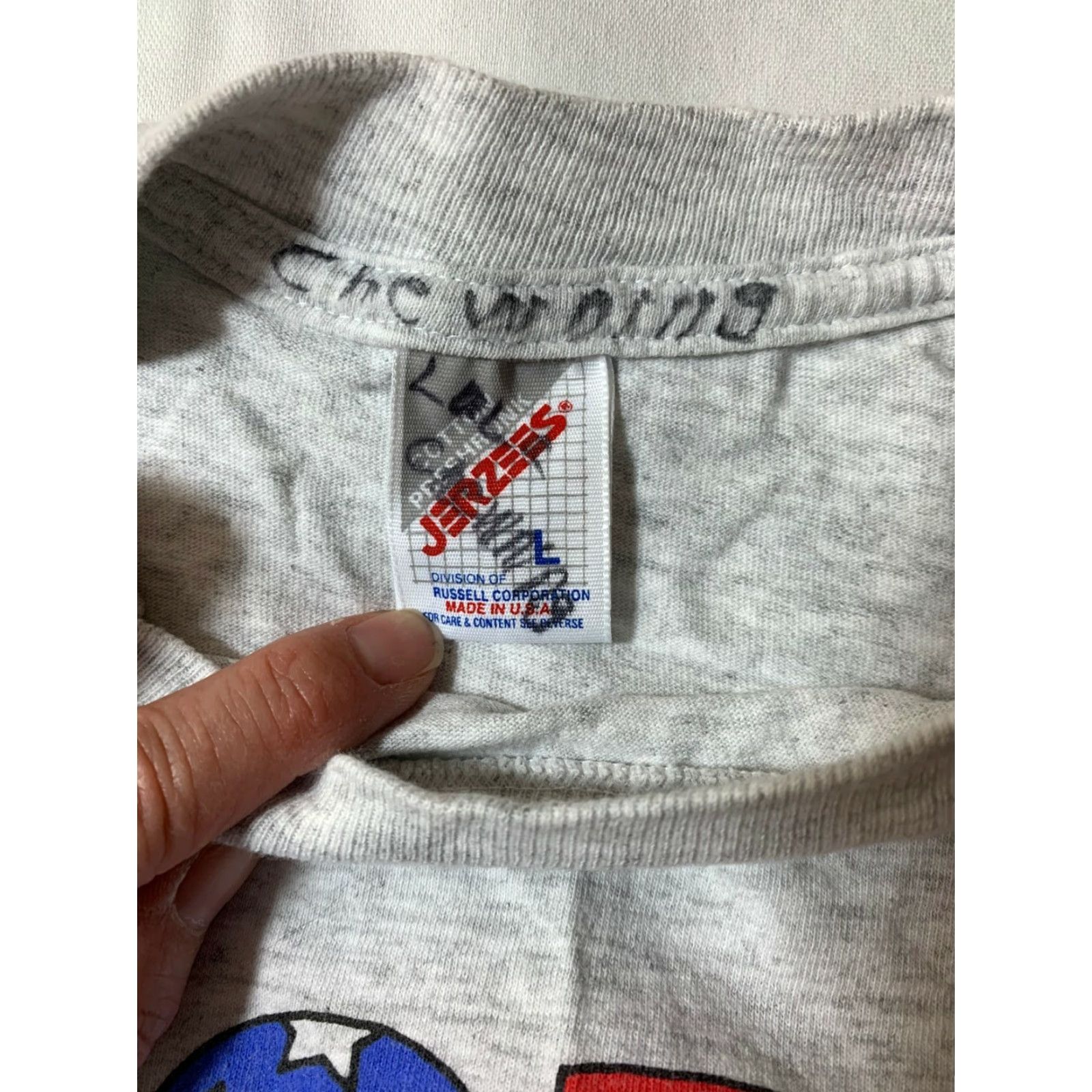 Jerzees VINTAGE Born In The Usa T-Shirt Size L JERZEES Men Gray Short Sleeve Crew Neck United States USA 90s Size US L / EU 52-54 / 3 - 3 Thumbnail
